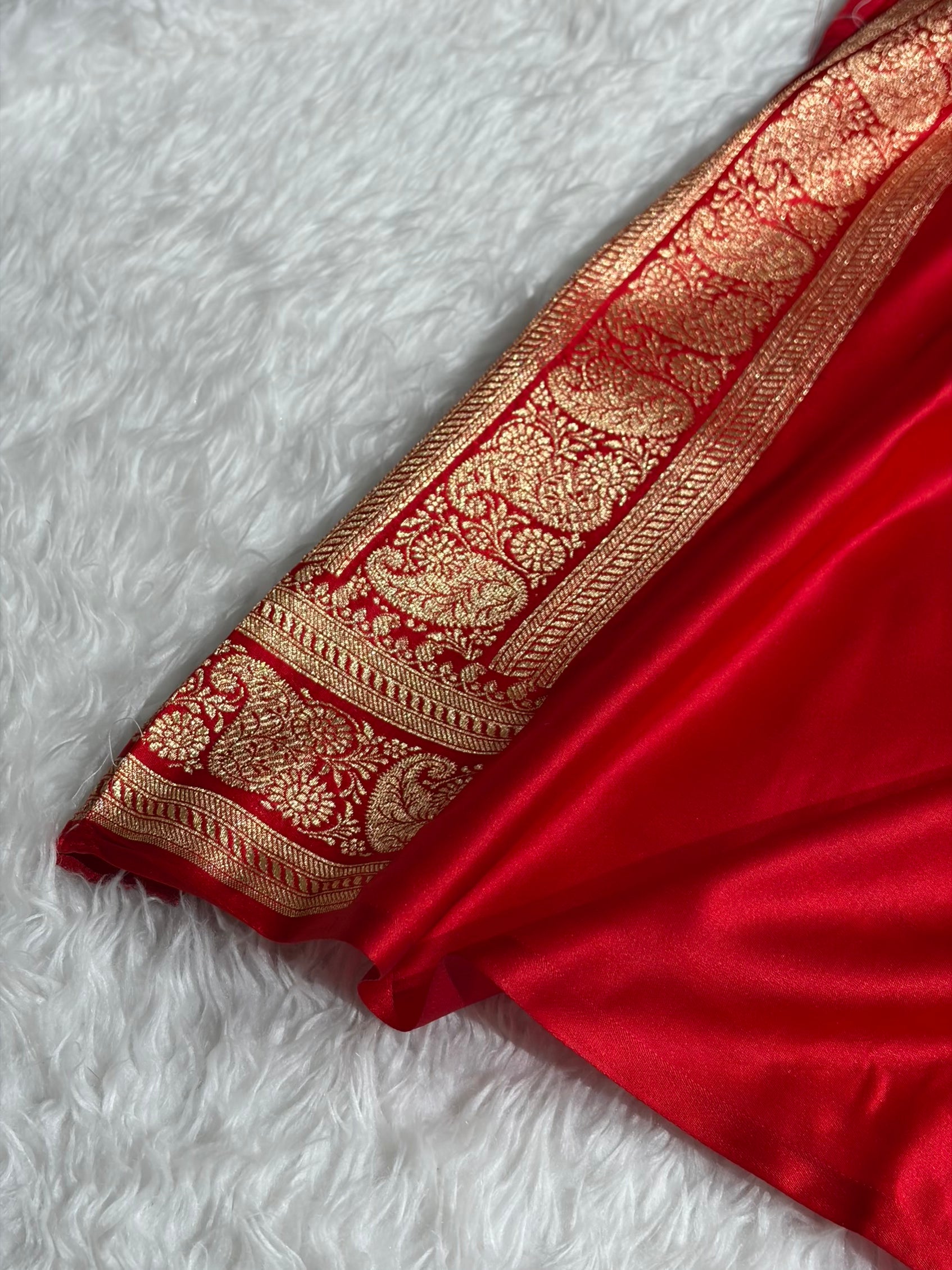 Banarasi Satin Katan Saree With Boota Pattern in Red Shades SK127