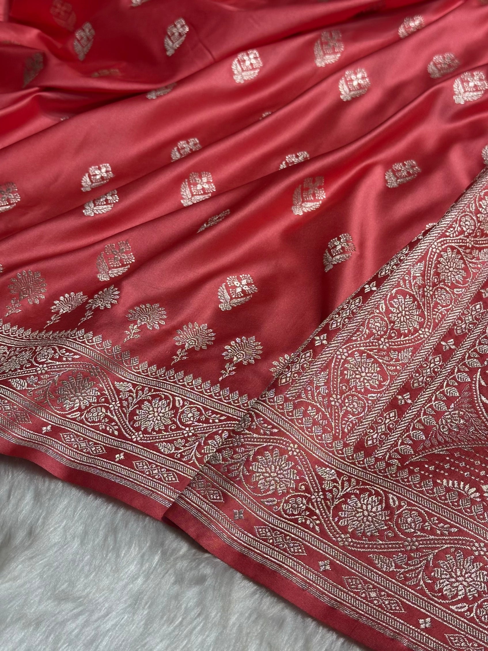 Peach Shades Floral Border Boota Mashru Silk Saree MS66