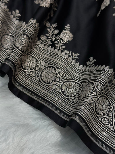 Black Beautiful Banarasi Cross Mashru Silk Saree MCS01