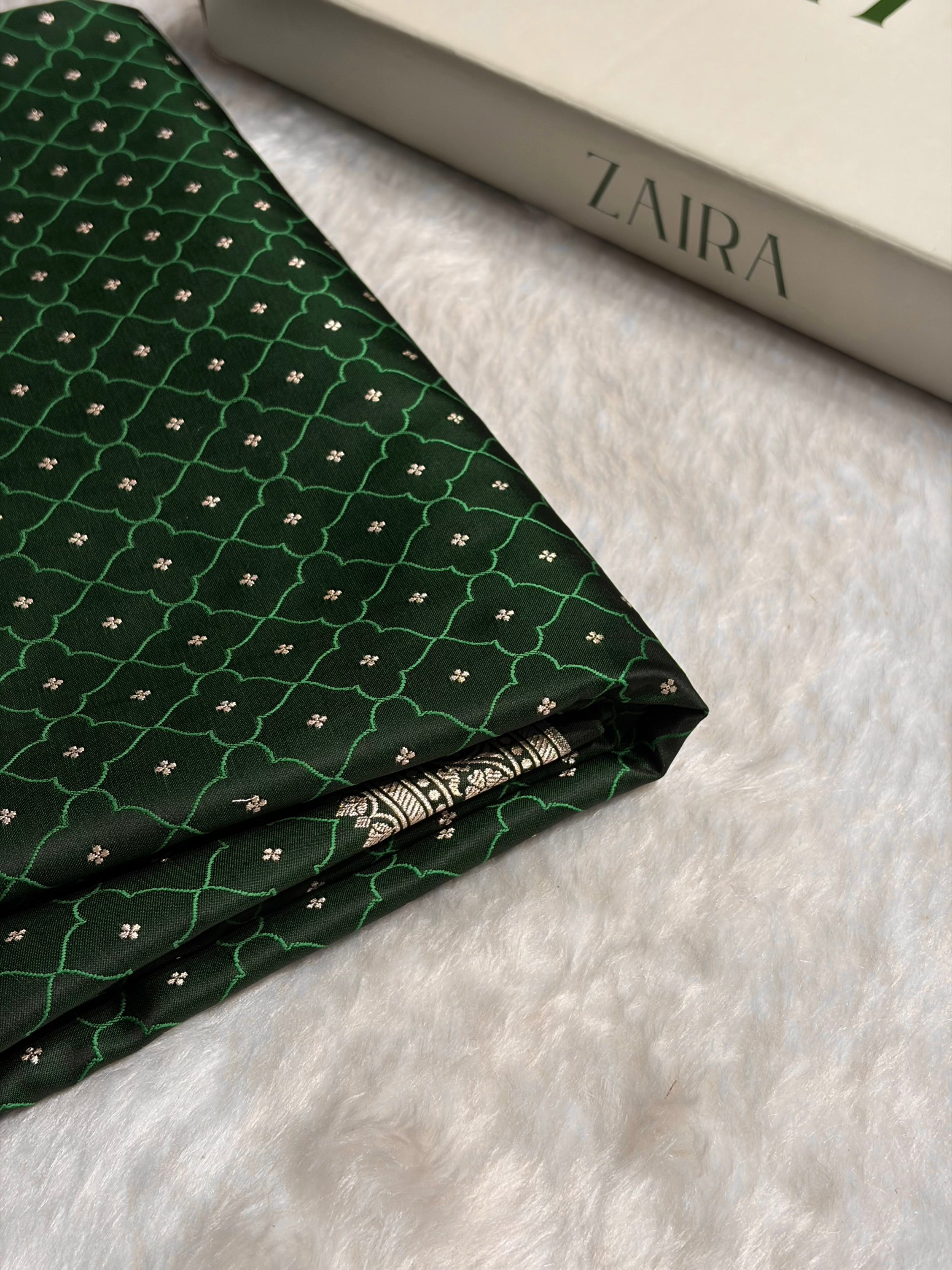 Bottle Green Shades Tanchoi Motif Mashru Silk Saree MST-13