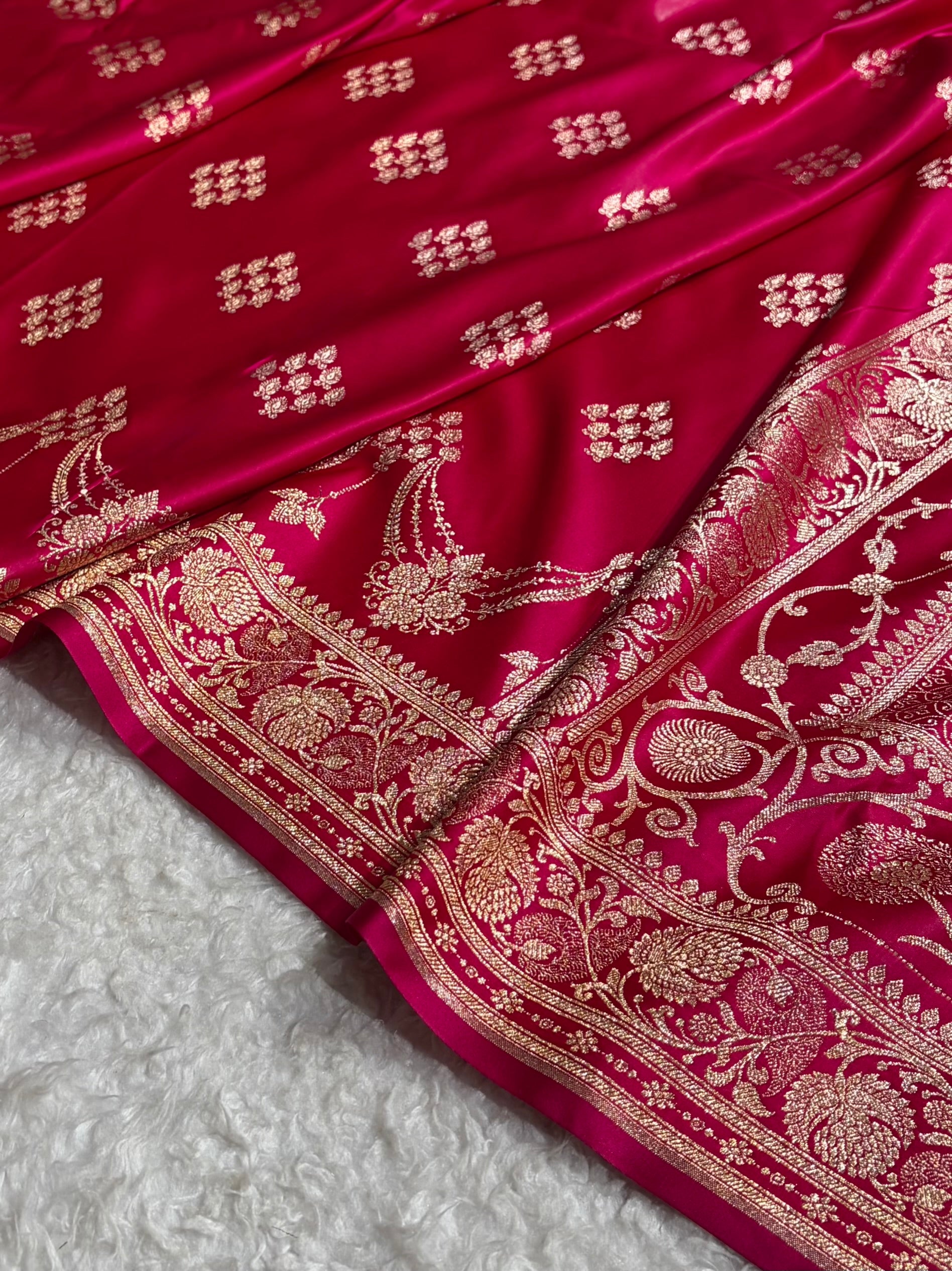 Banarasi Rani Floral Boota Satin Katan Silk saree SK34