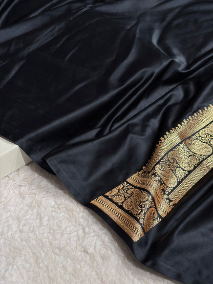 Banarasi Satin Katan Saree Booti Pattern in Black Shades SK137
