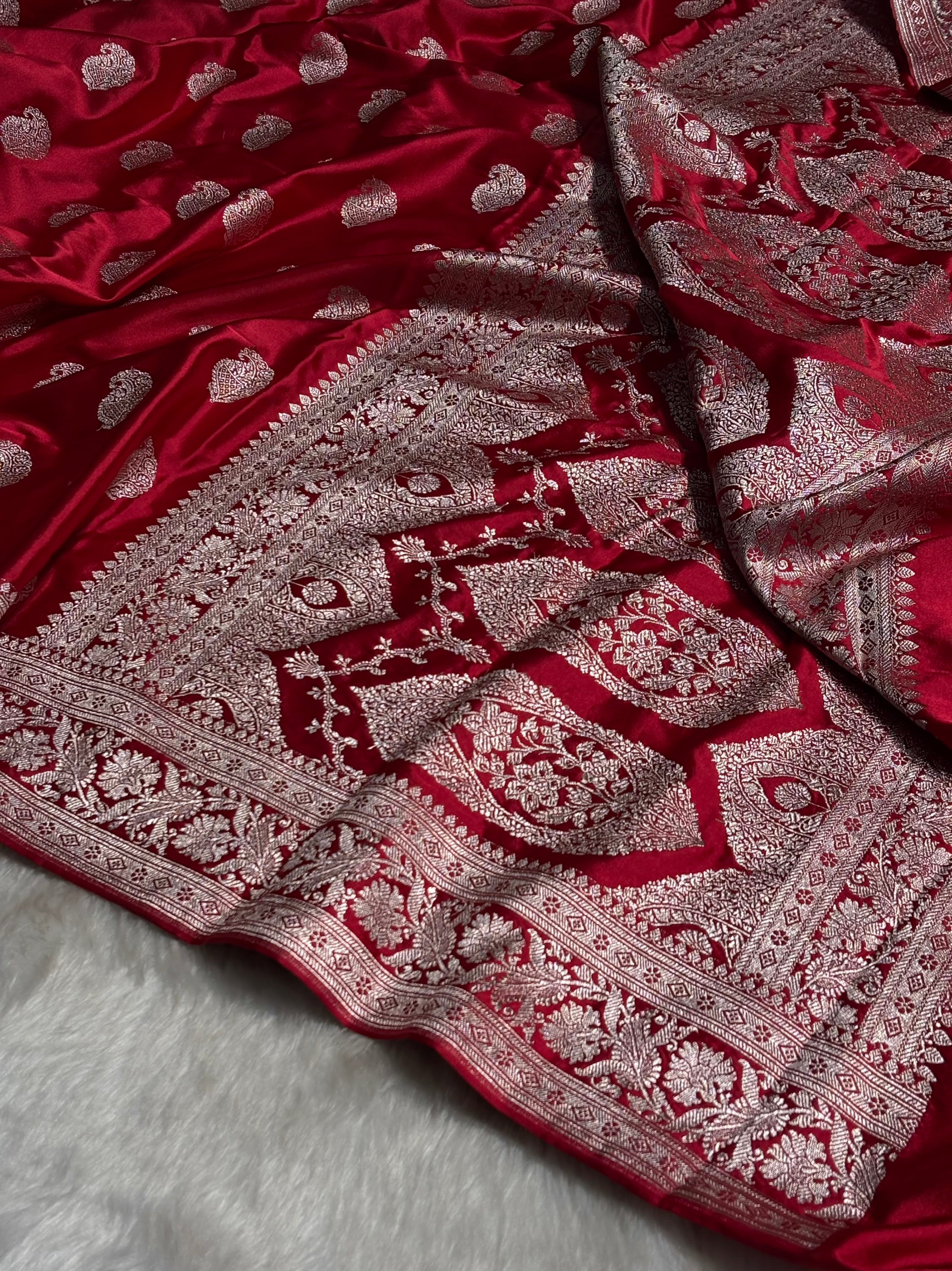 Ruby Red Shades Boota Motif Mashru Silk Saree MS09