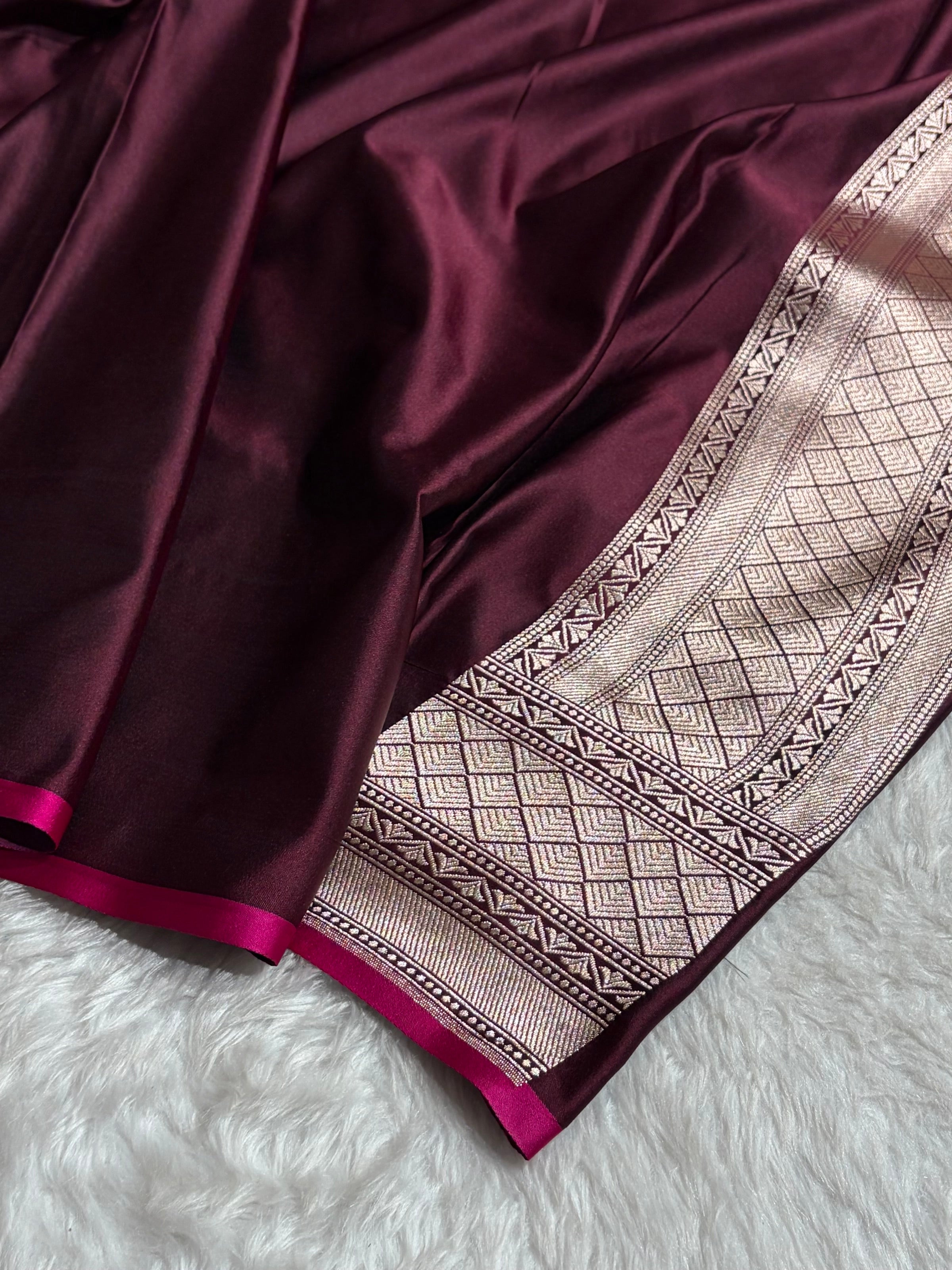 Chocolate Shade With Booti Pattern Mashru Silk Saree