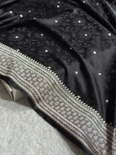 Black Tanchoi Floral Booti Mashru Silk Saree MCS59