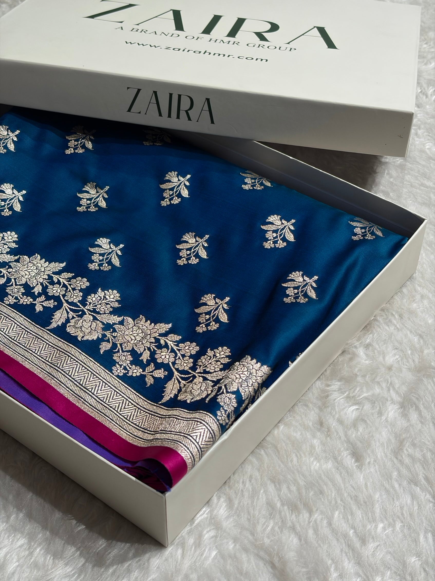 Peacock Shade With Booti Pattern Mashru Silk Saree