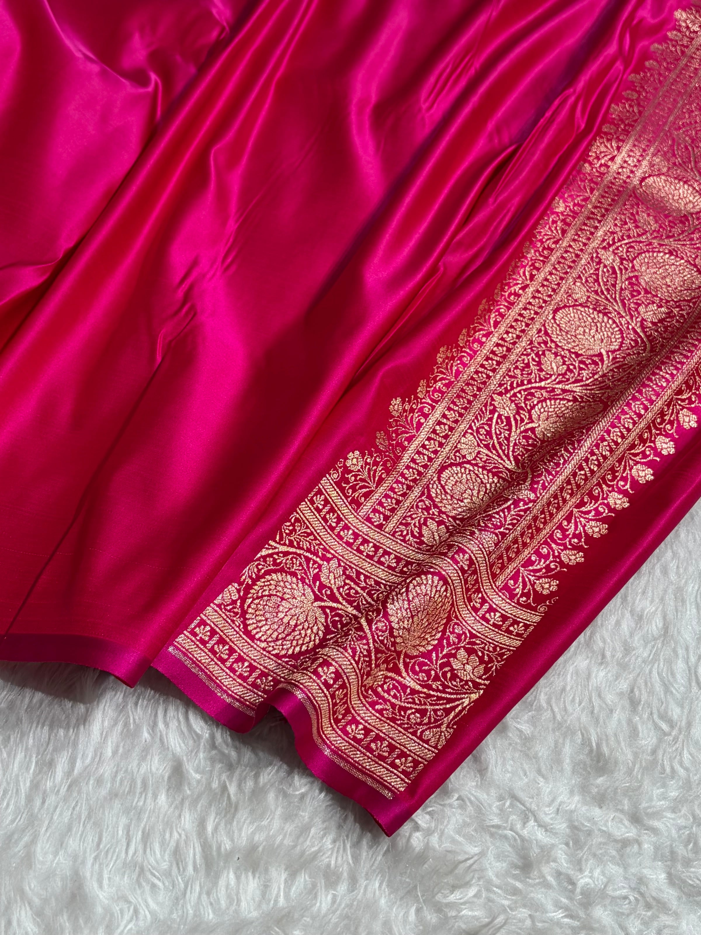 Powder Pink - Rani Banarasi Boota Katan Silk Saree SKM29
