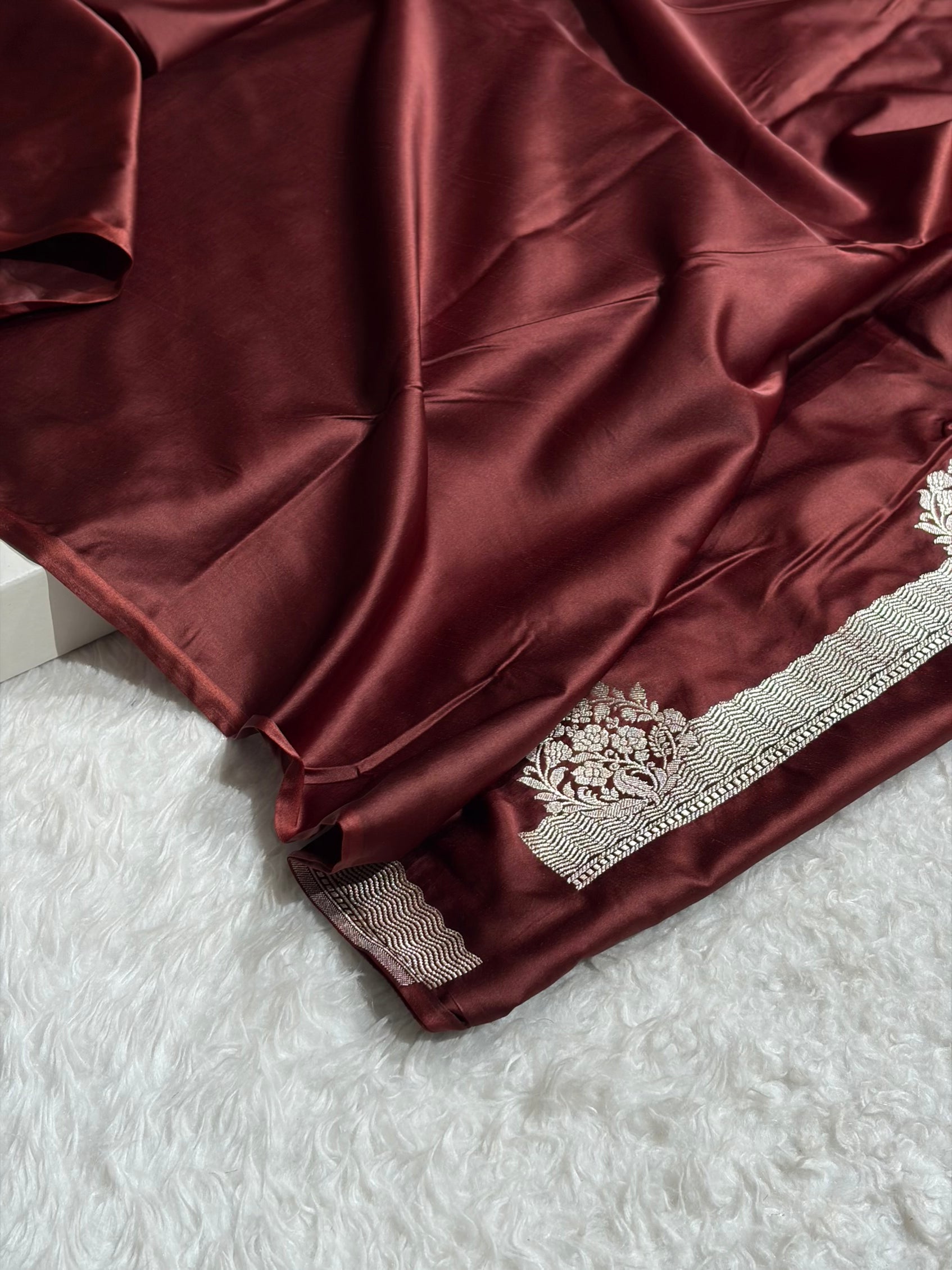 Banarasi Chocolate Shades Floral Mashru Silk Saree MS87