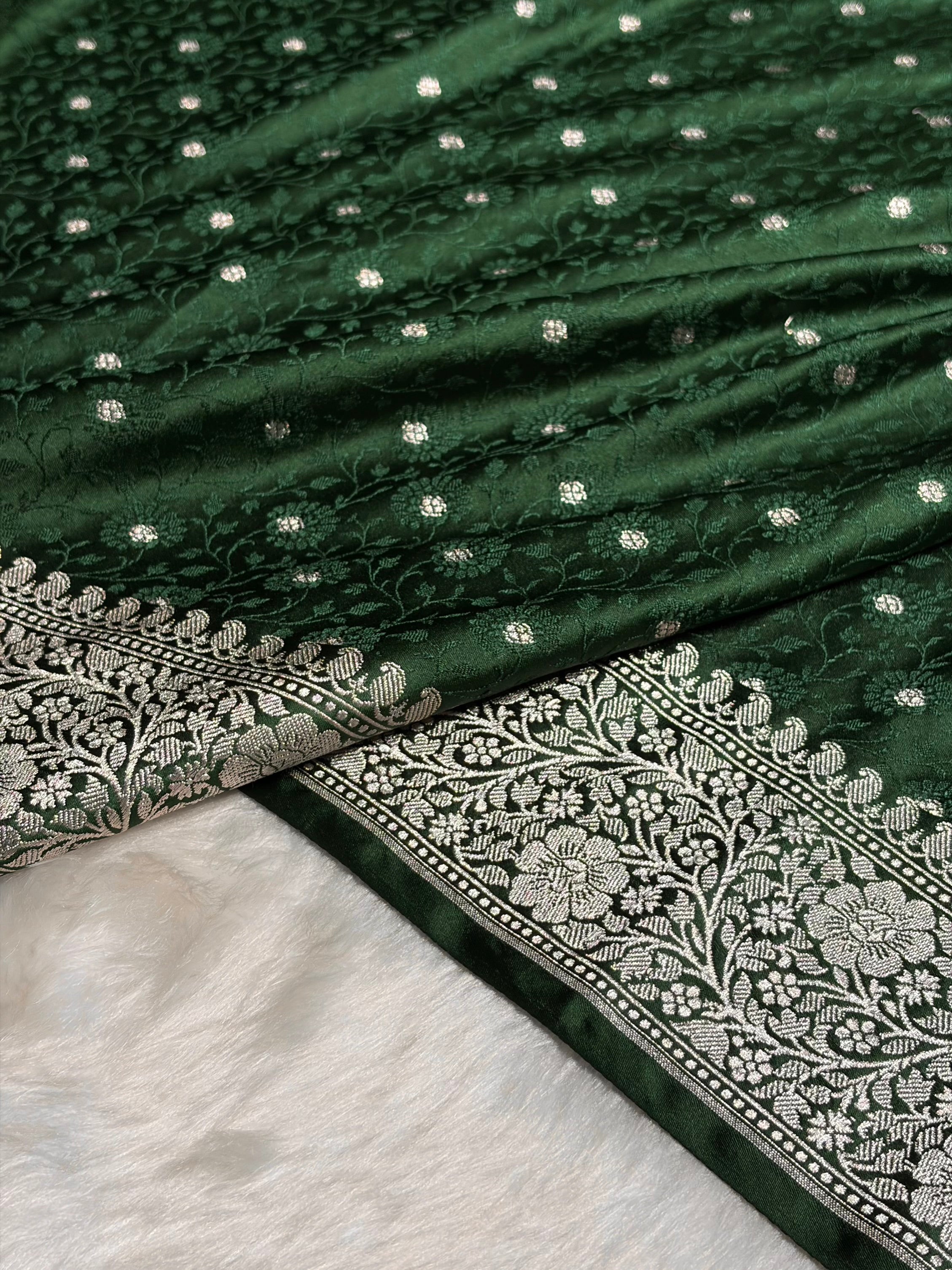 Bottle Green Shades Booti Tanchoi Mashru Silk Saree MS49