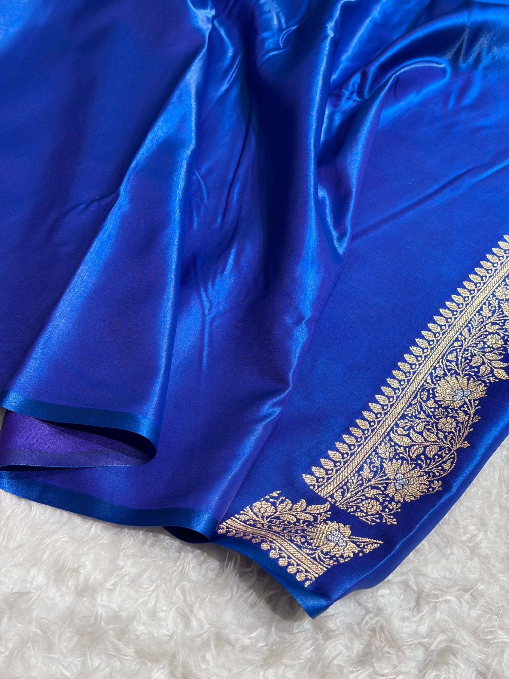 Banarasi Cross Royal Blue Shades Minakari Booti Pattern Banarasi Satin Silk Saree SS60