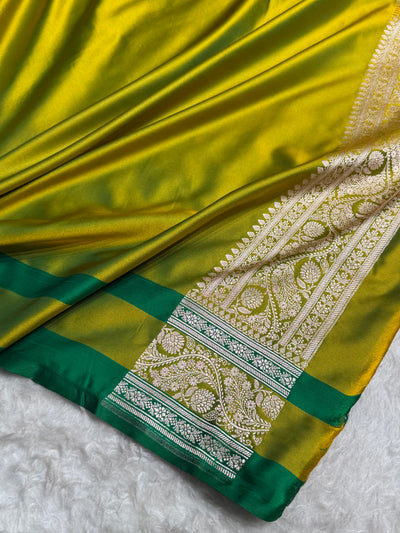 Banarasi Cross Red With Contrast Liril Green Floral Border Mashru Silk Saree MSM-101