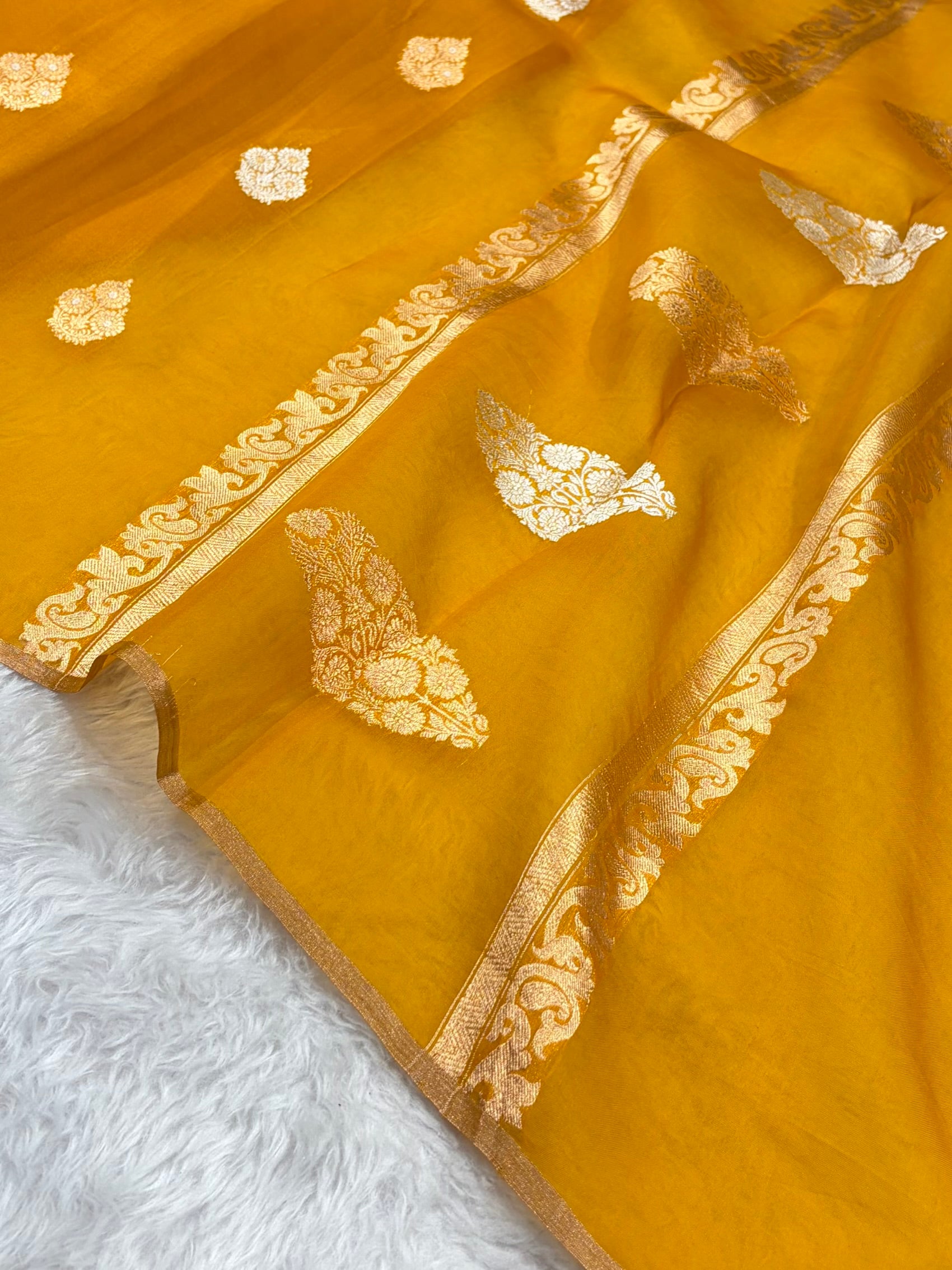 Pure Banarasi Organza Orange Shades With Minakari Floral Banarasi Silk Saree PO-30