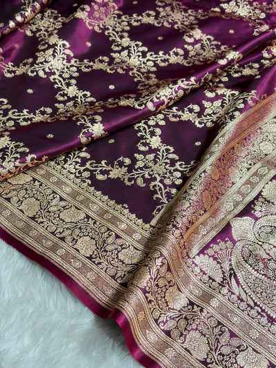 Wine Shades Jaal Pattern Banarasi Satin Silk Saree SS48
