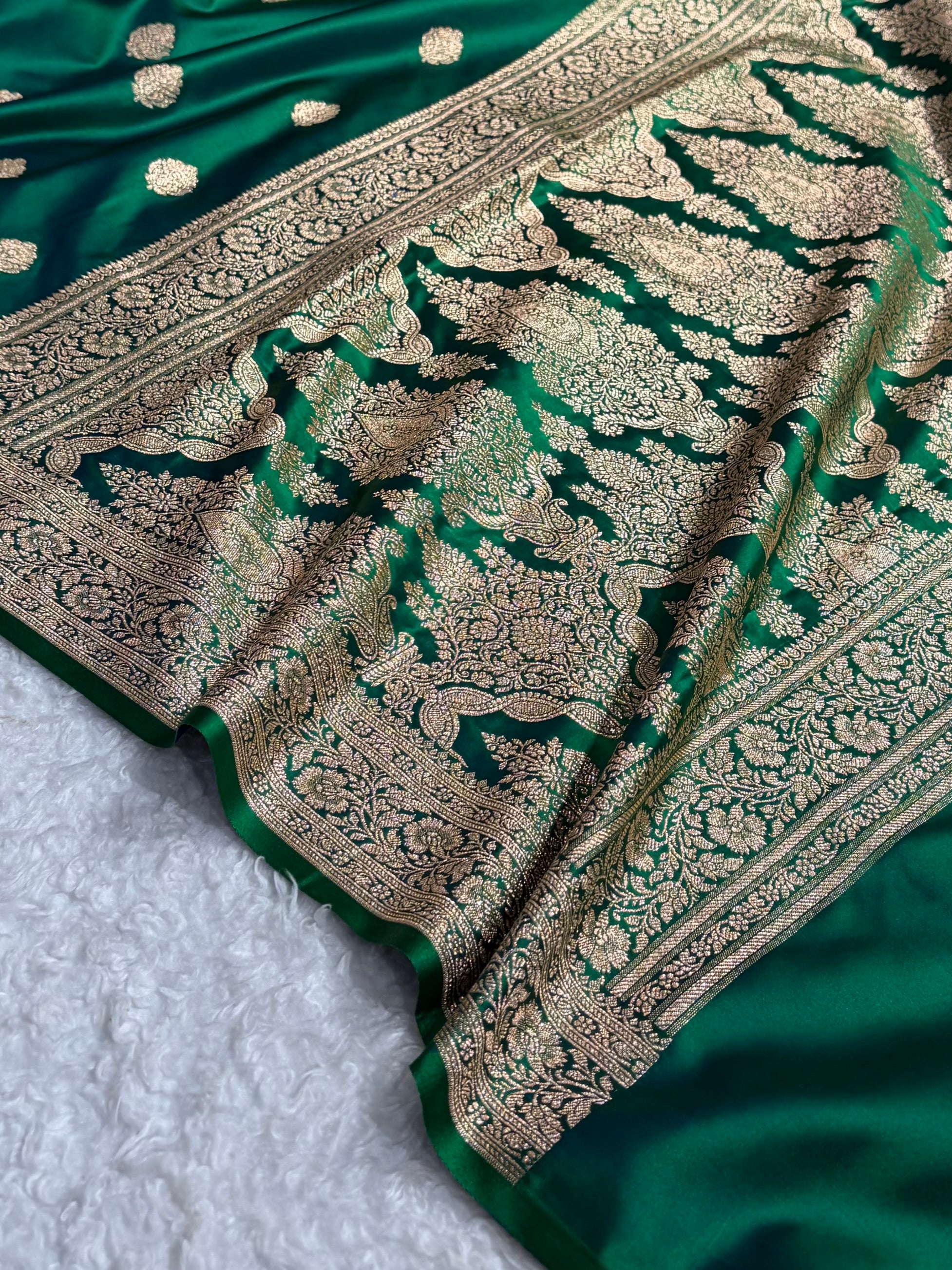 Cross Green Treditional Banarasi Booti Pattern Satin Katan Silk Saree SK65