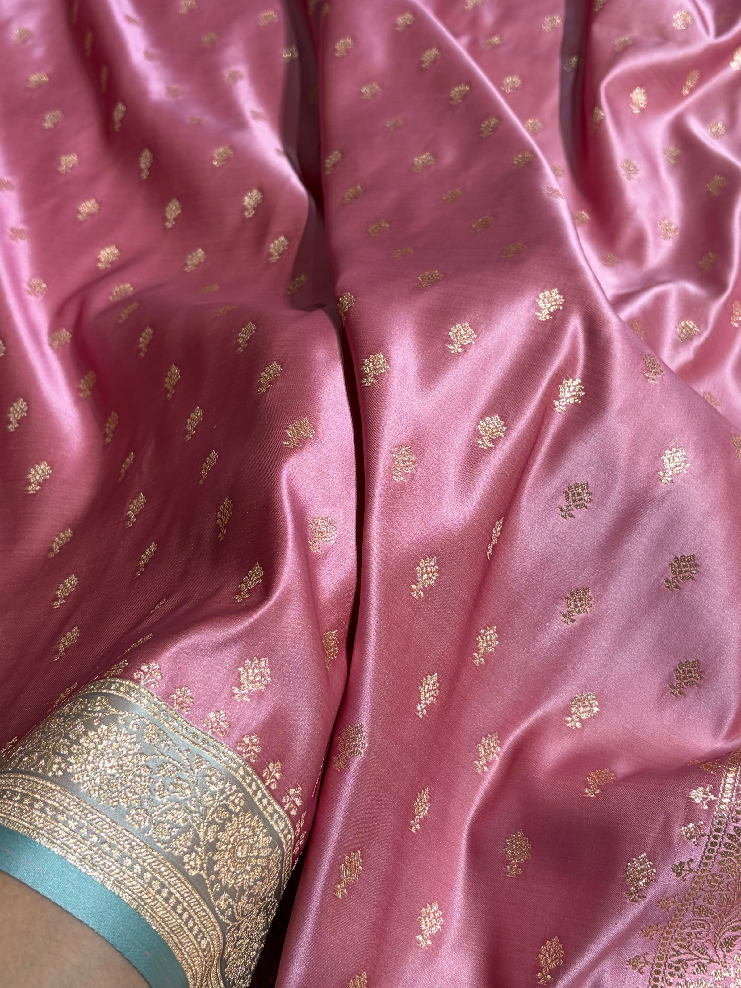 Contrast Baby Pink / Turquoise Floral Booti Banarasi Satin Katan Silk Saree SK16