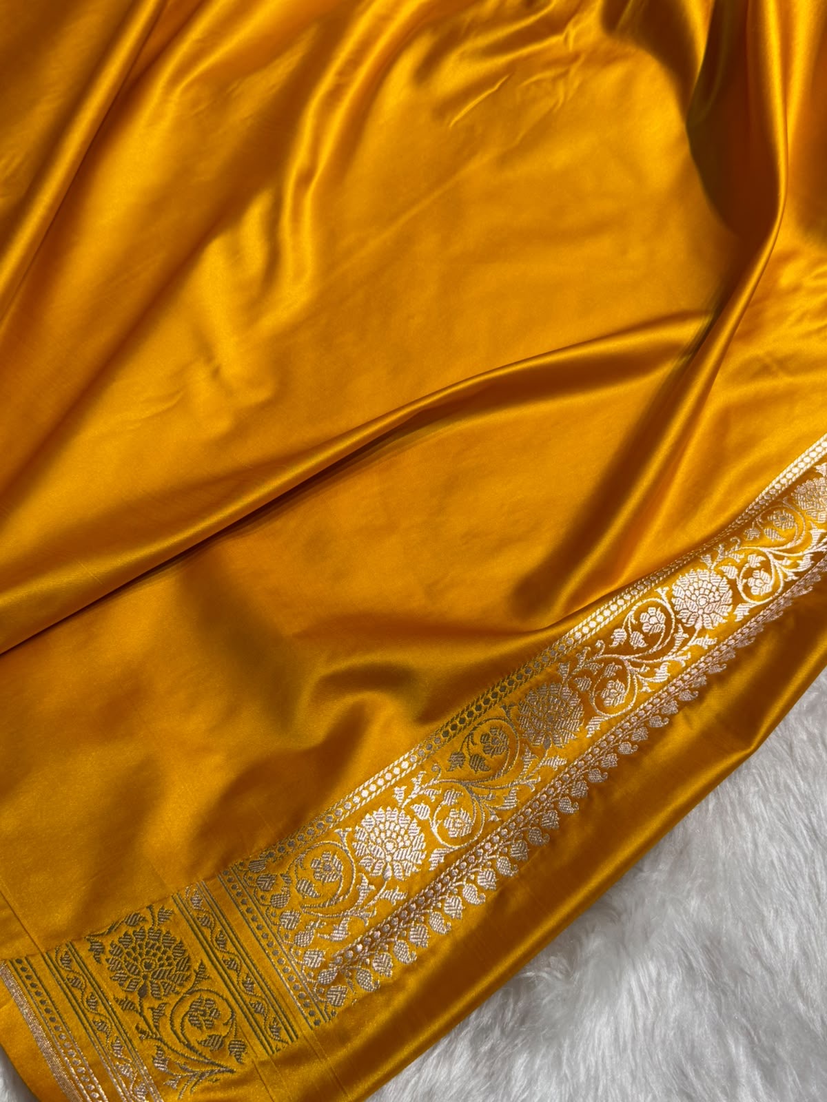 Mustard Shades Banarasi With Floral Jaal Pattern Mashru Silk Saree MSM-130