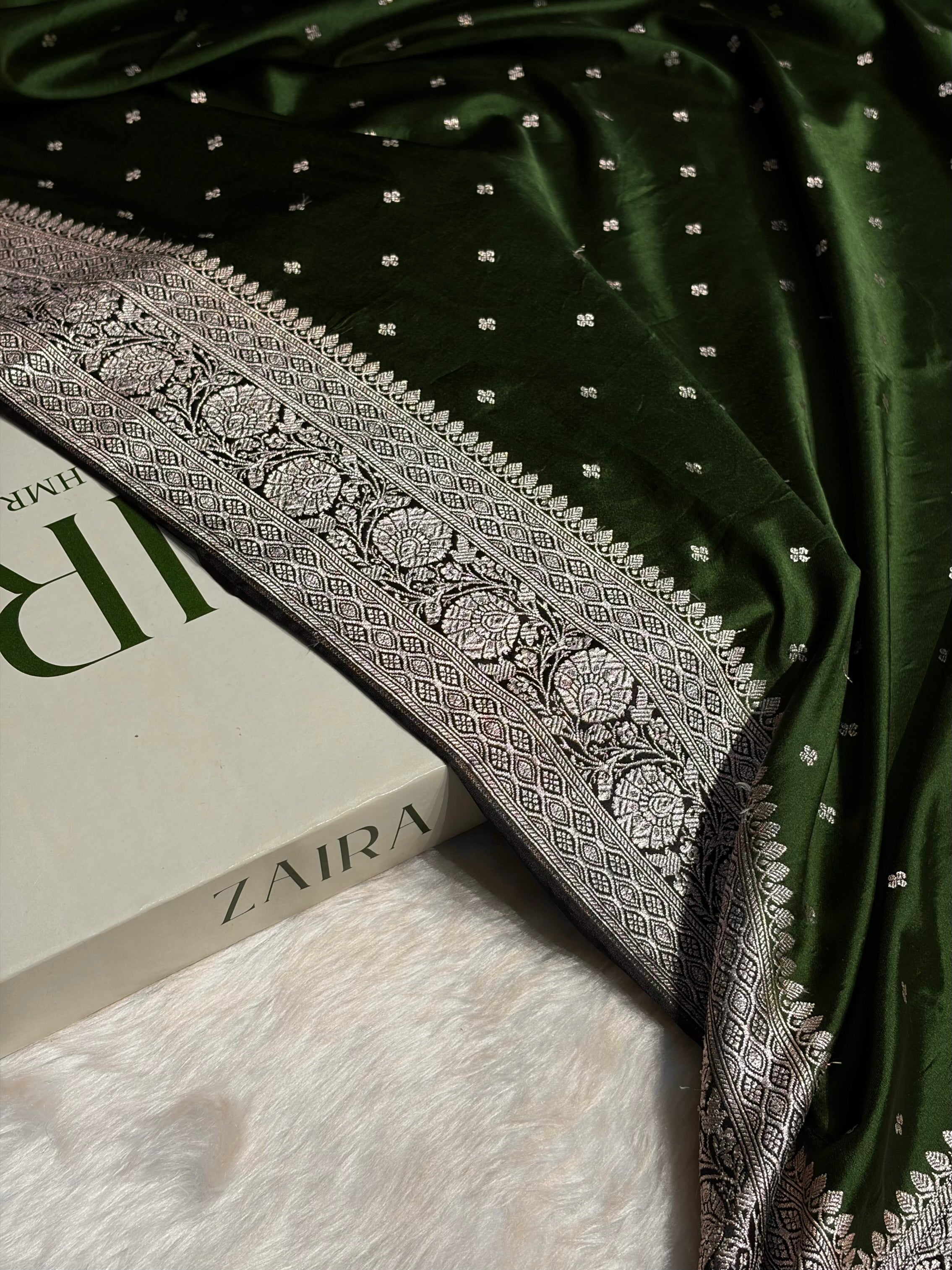 Bottle Green Shade Booti Mashru Silk Saree MS41