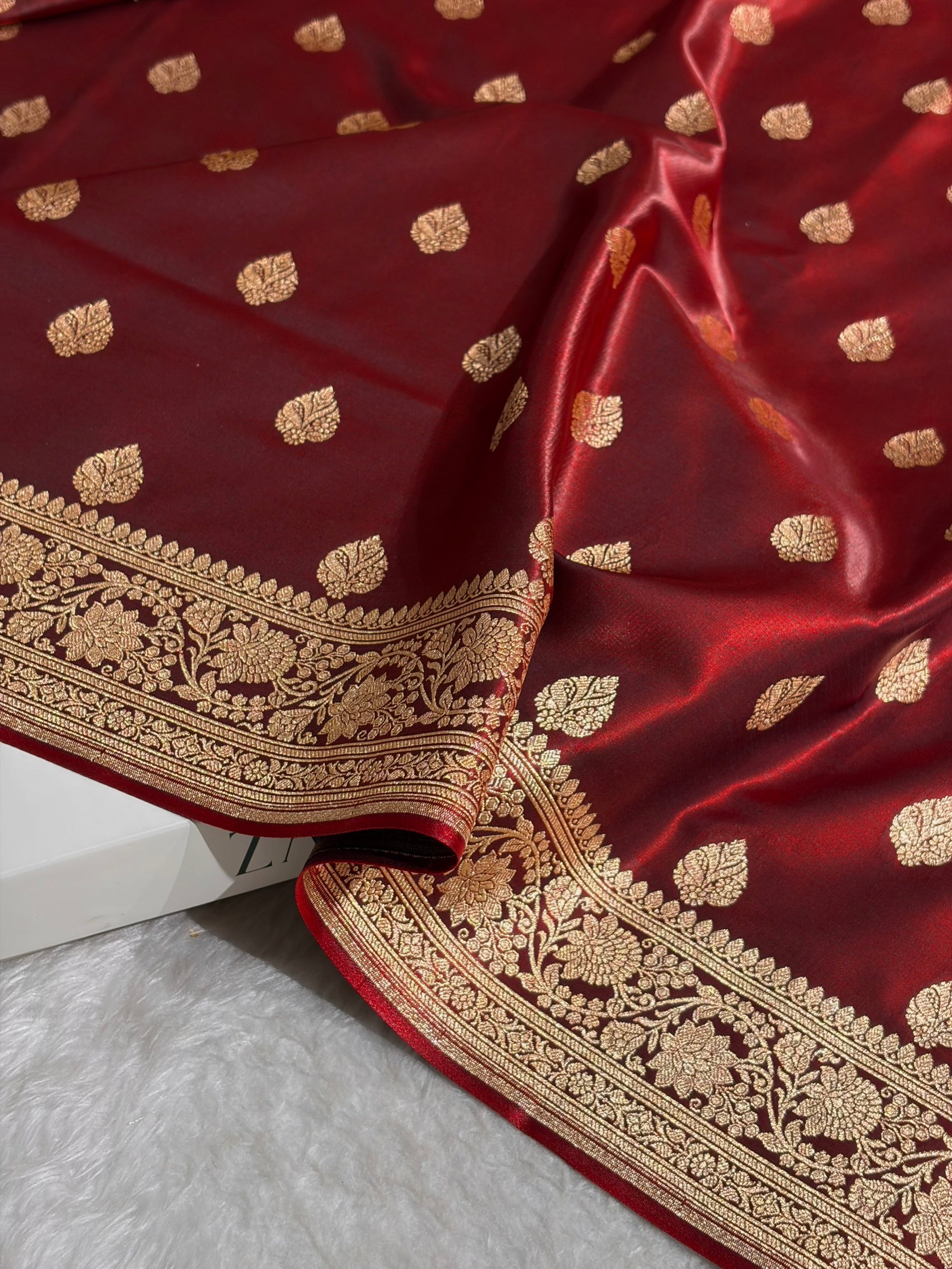 Maroon Shades Booti Pattern Banarasi Satin Silk Saree SS58
