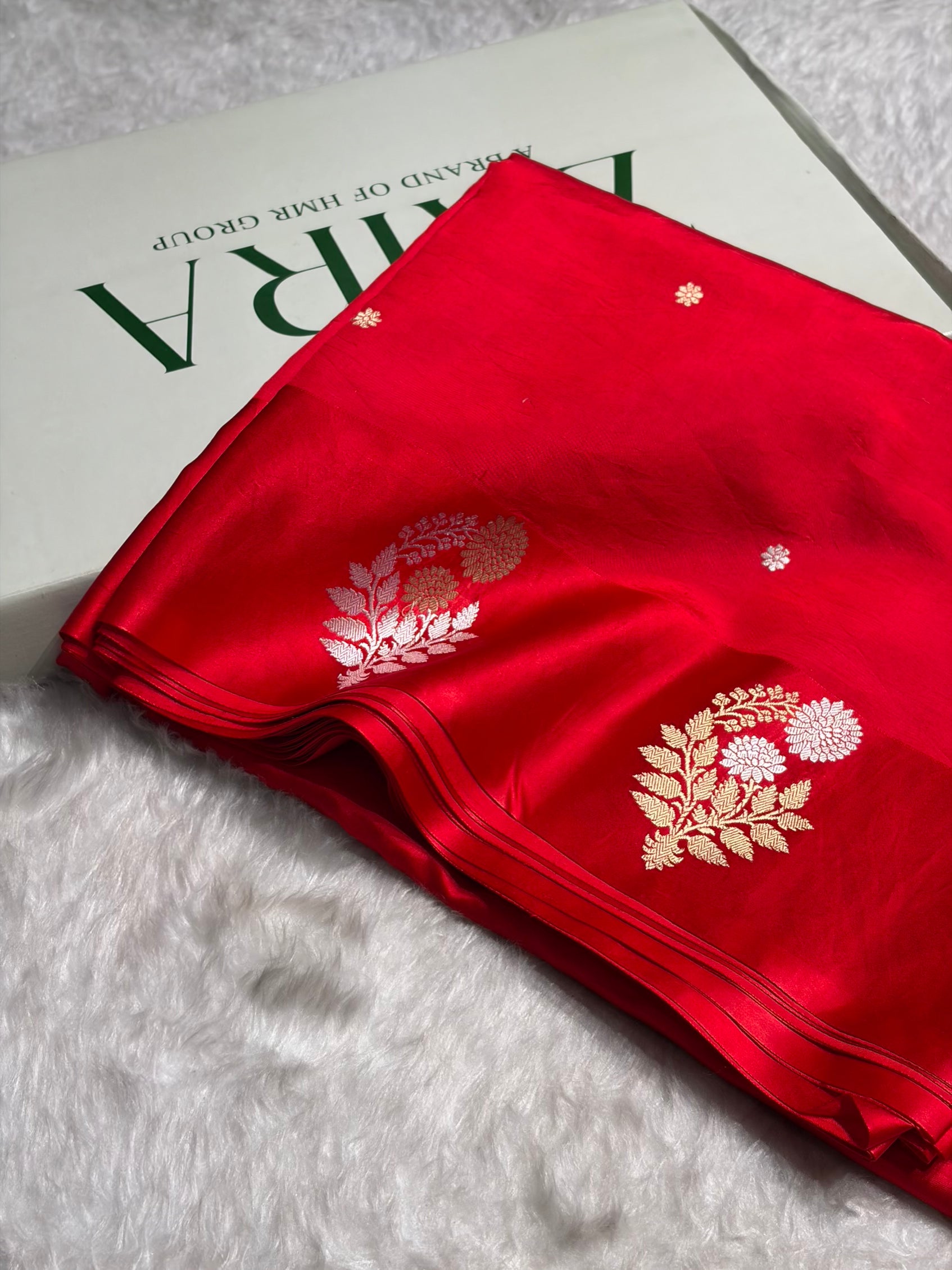 Red Shade Handwoven Kaduwa Pure Katan Raw Silk RM-05