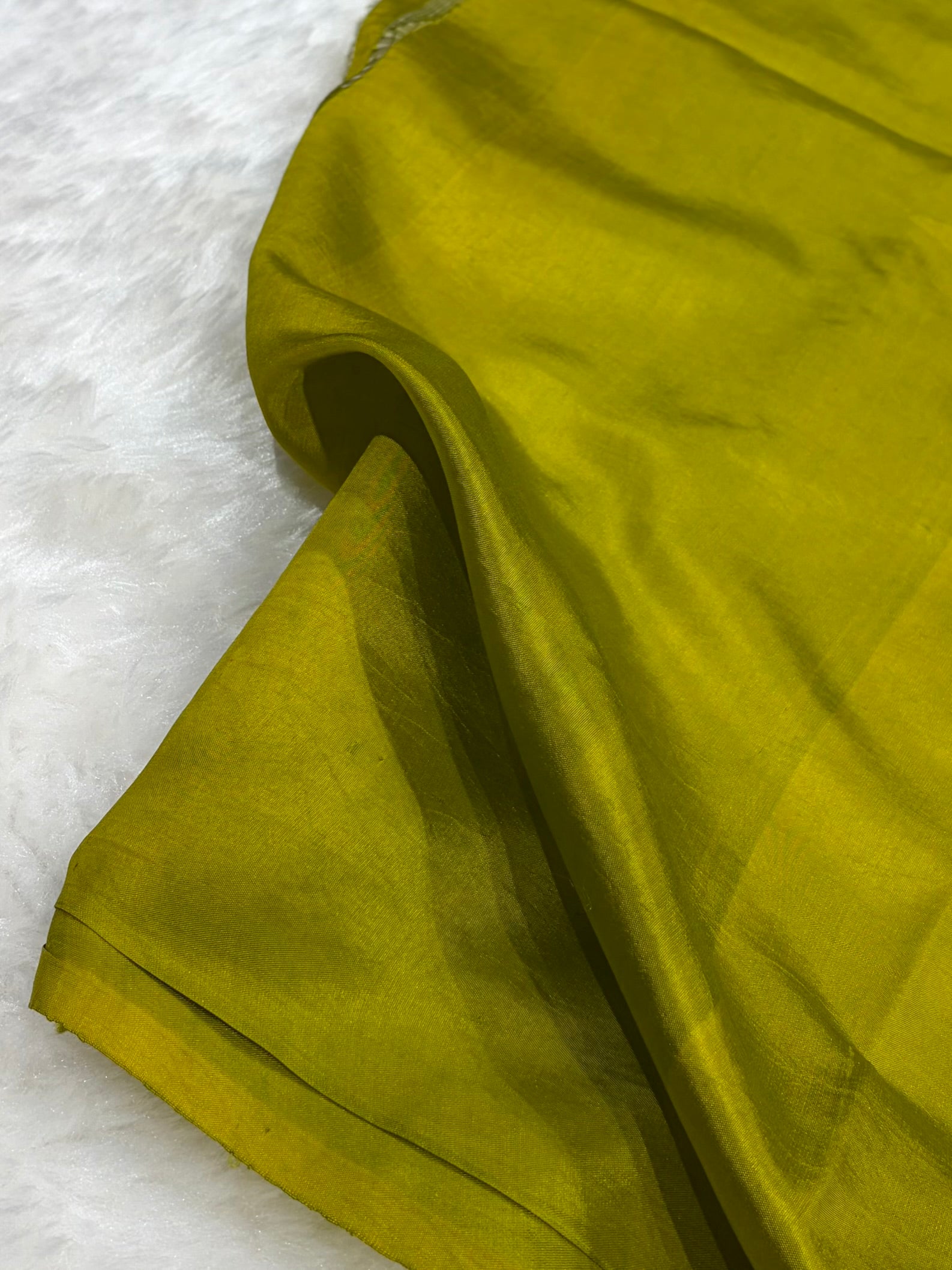 Banarasi Mehendi Green Shades Minakari Boota Handwoven Pure Paper Silk Saree RM-92