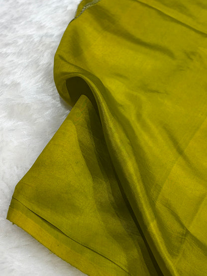 Banarasi Mehendi Green Shades Minakari Boota Handwoven Pure Paper Silk Saree RM-92