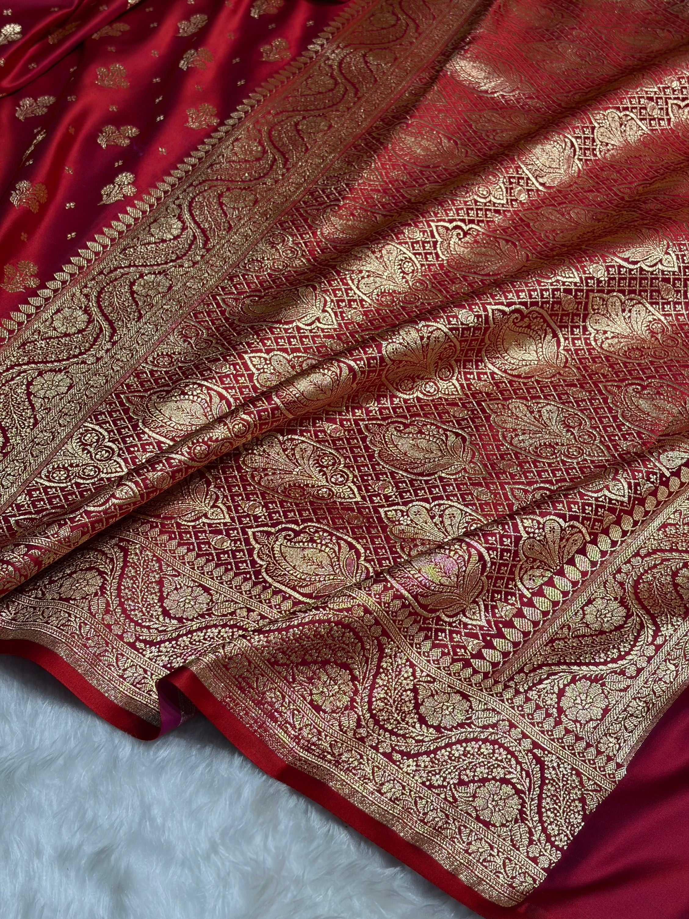 Magentic Red Floral Unique Boota Pattern Satin Katan Silk Saree SK73