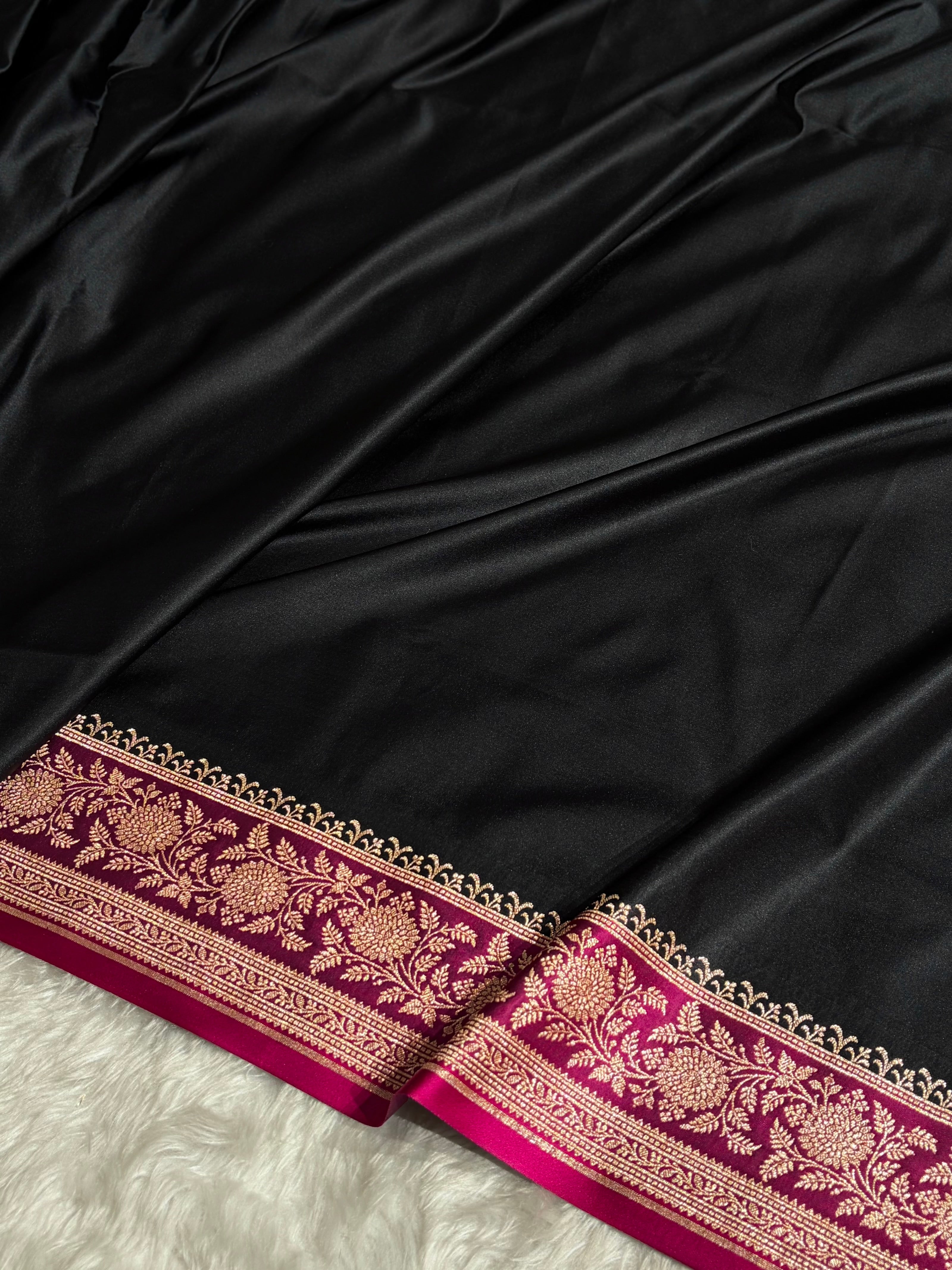 Banarasi Satin Katan Saree Floral Booti Pattern in Contrast Black / Rani Shades SK149