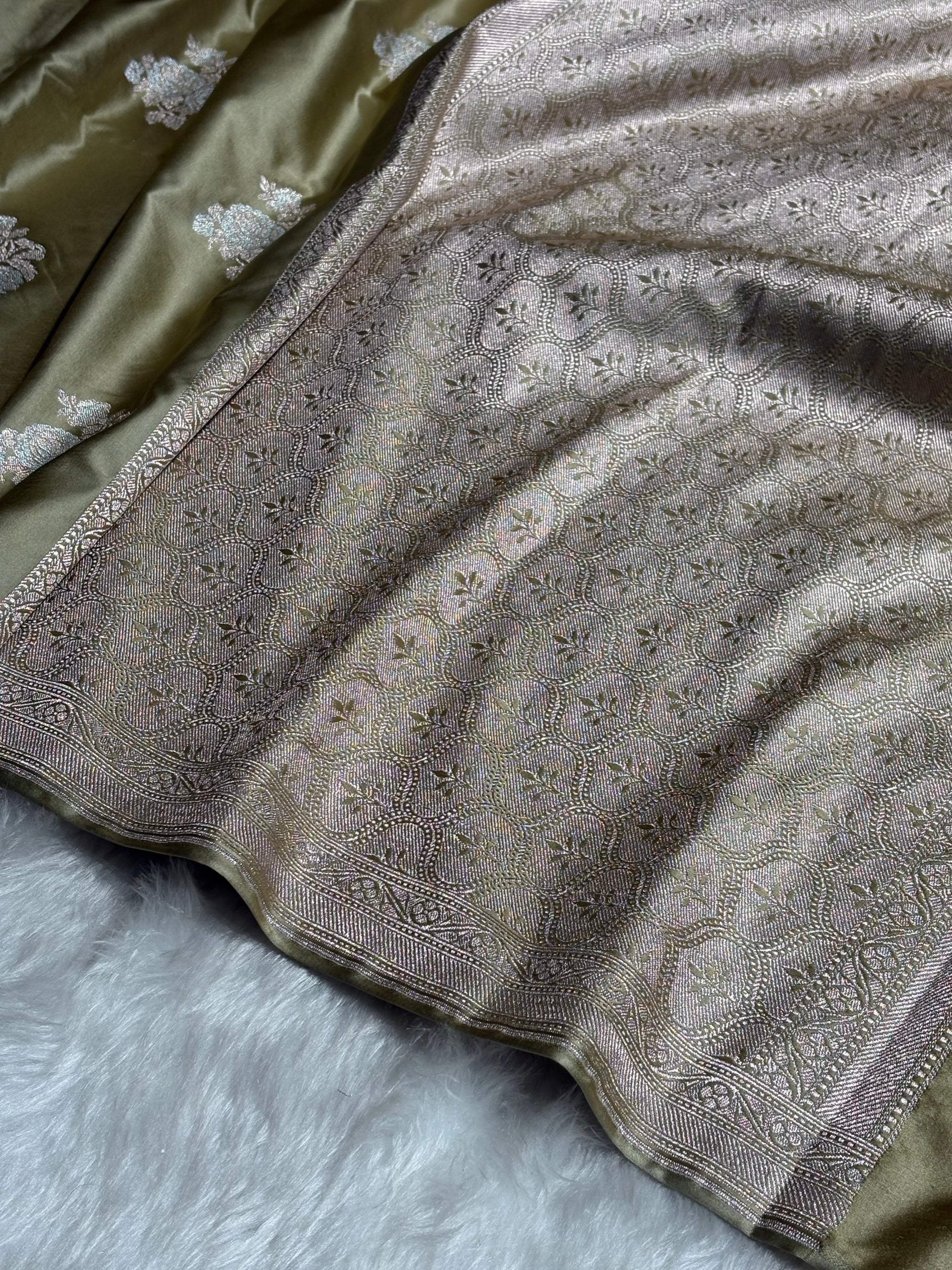 Dark Tusser Sona Rupa Floral Motif Mashru Silk Saree MS50