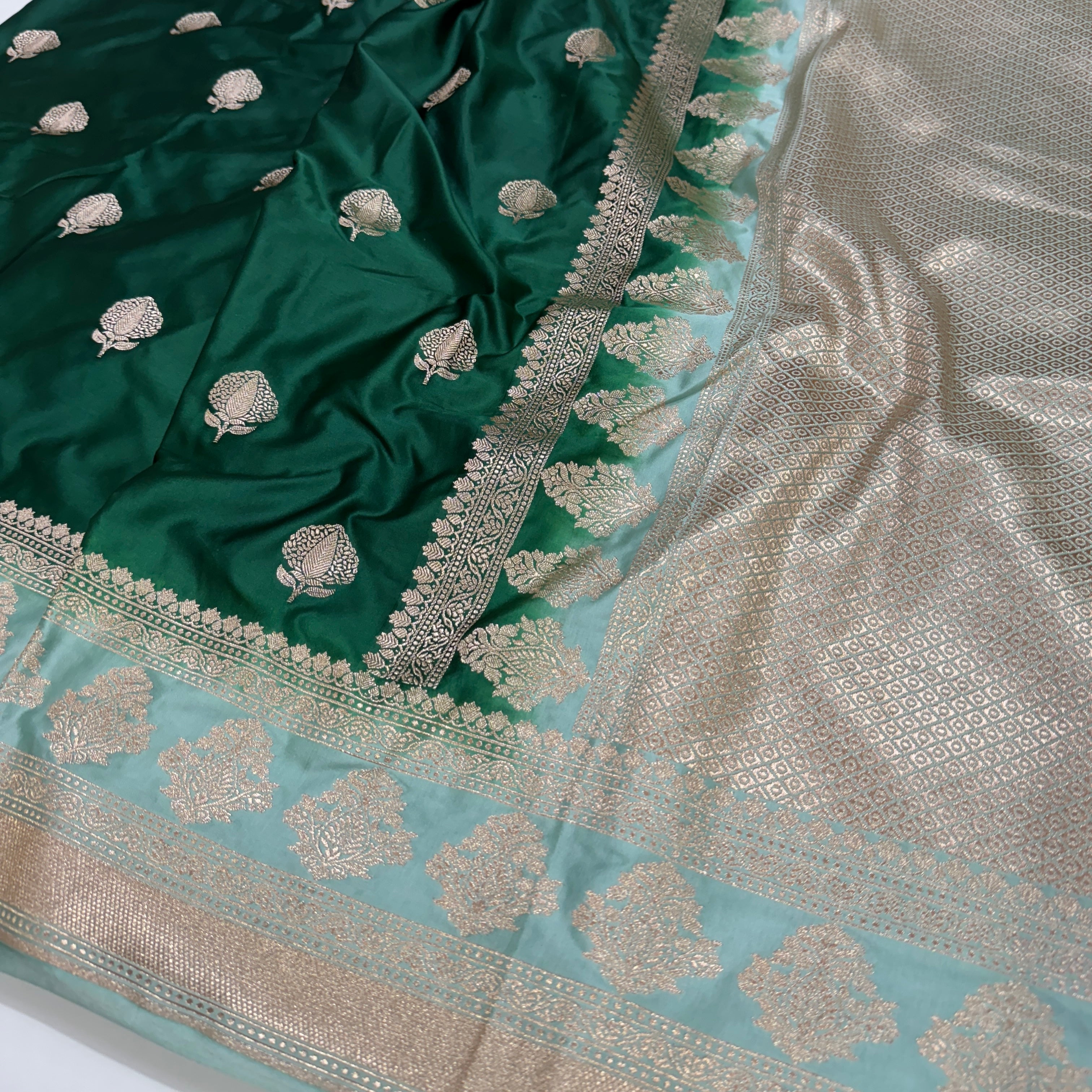 Bottle Green -SeaGreen Contrast  Combination Mashru Silk Saree With Big Border