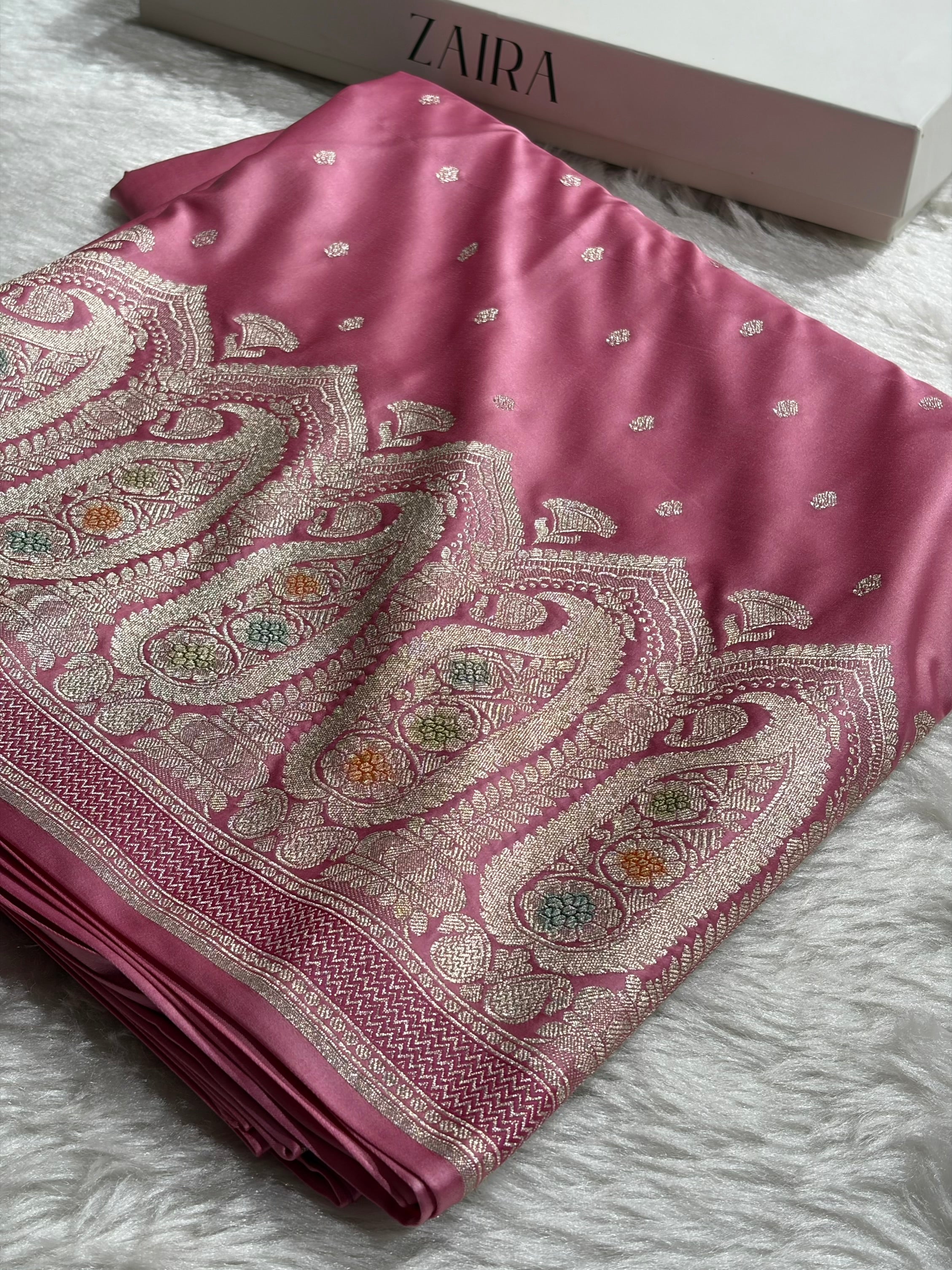 Banarasi Skirt Border Pattern in Baby Pink Shades Floral Mashru Silk Saree MCS95
