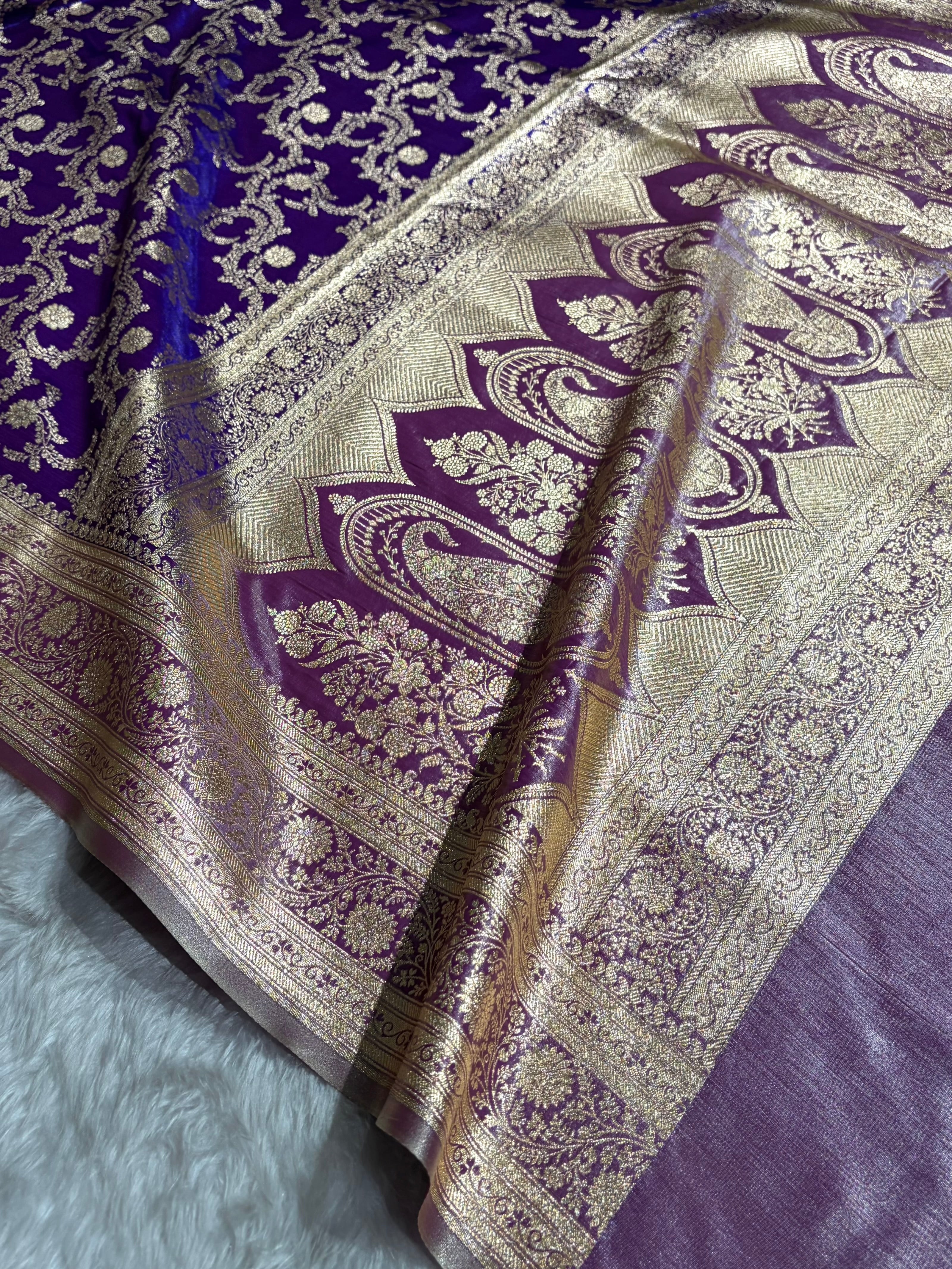 Purple Contrast Shades Jaal Pattern Banarasi Satin Silk Saree SS47