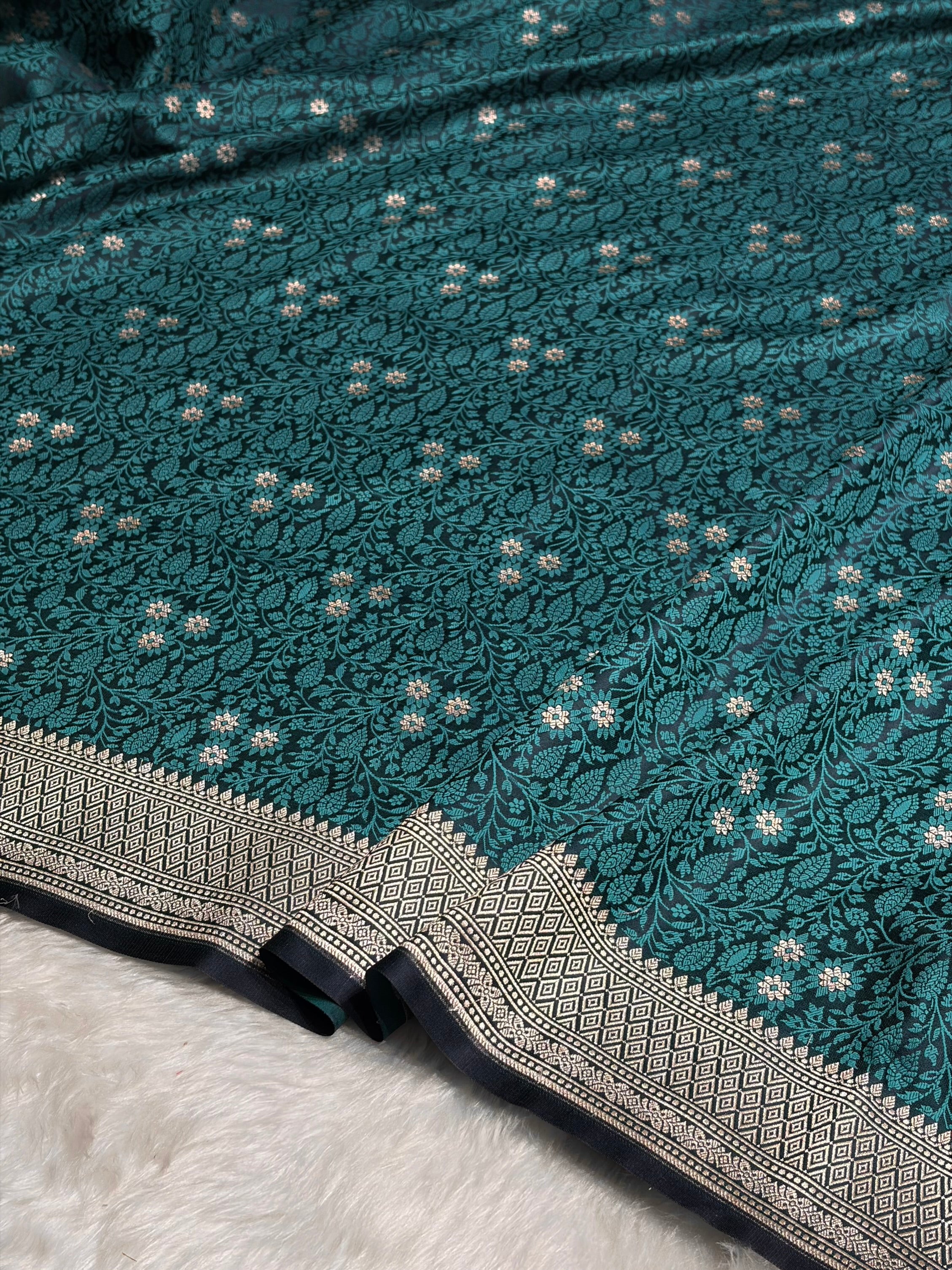 Rama Shades Tanchoi Motif Mashru Silk Saree MST-12