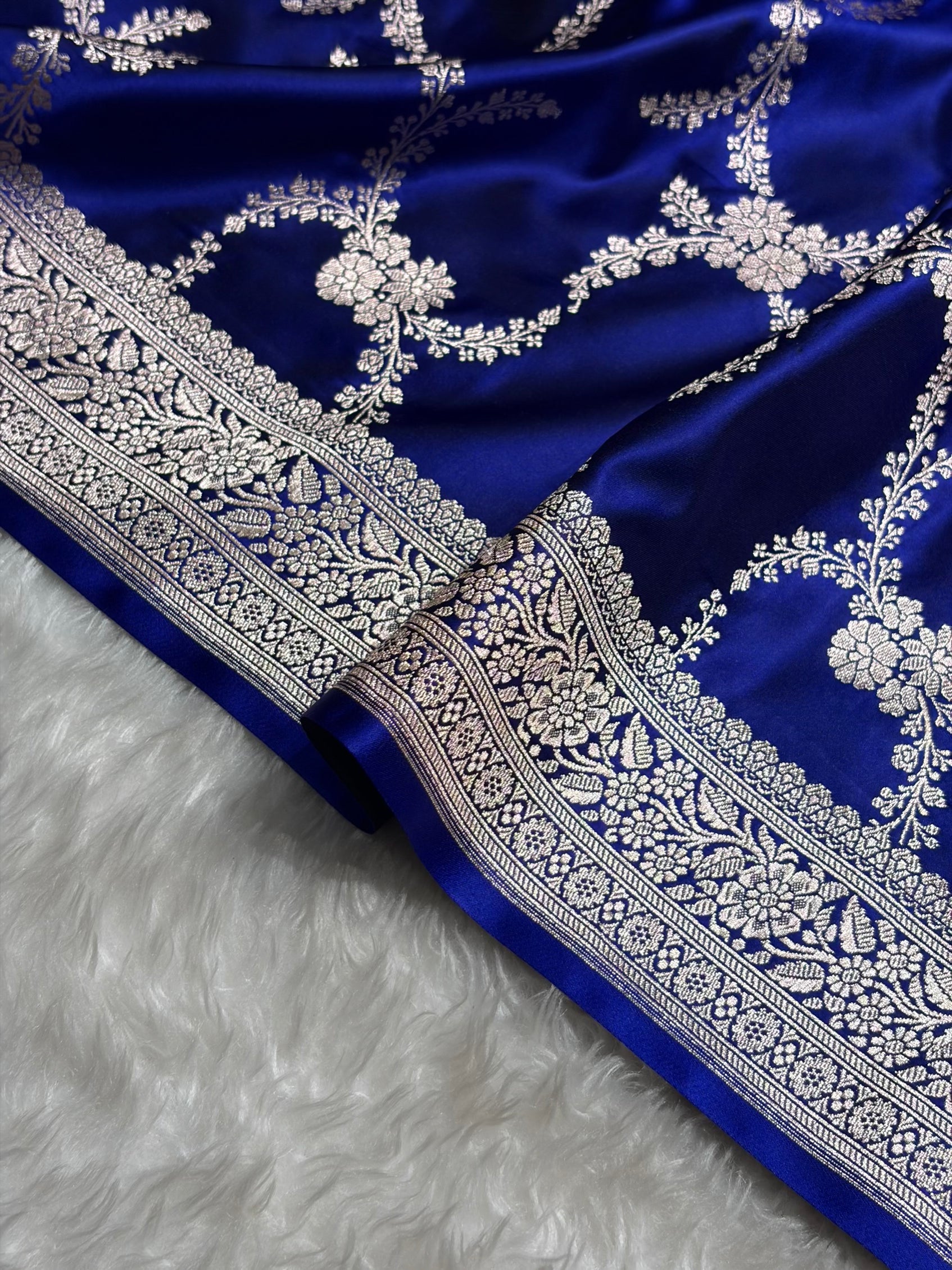 Royal Blue Shades Banarasi With Floral Border Mashru Silk Saree MSM-127