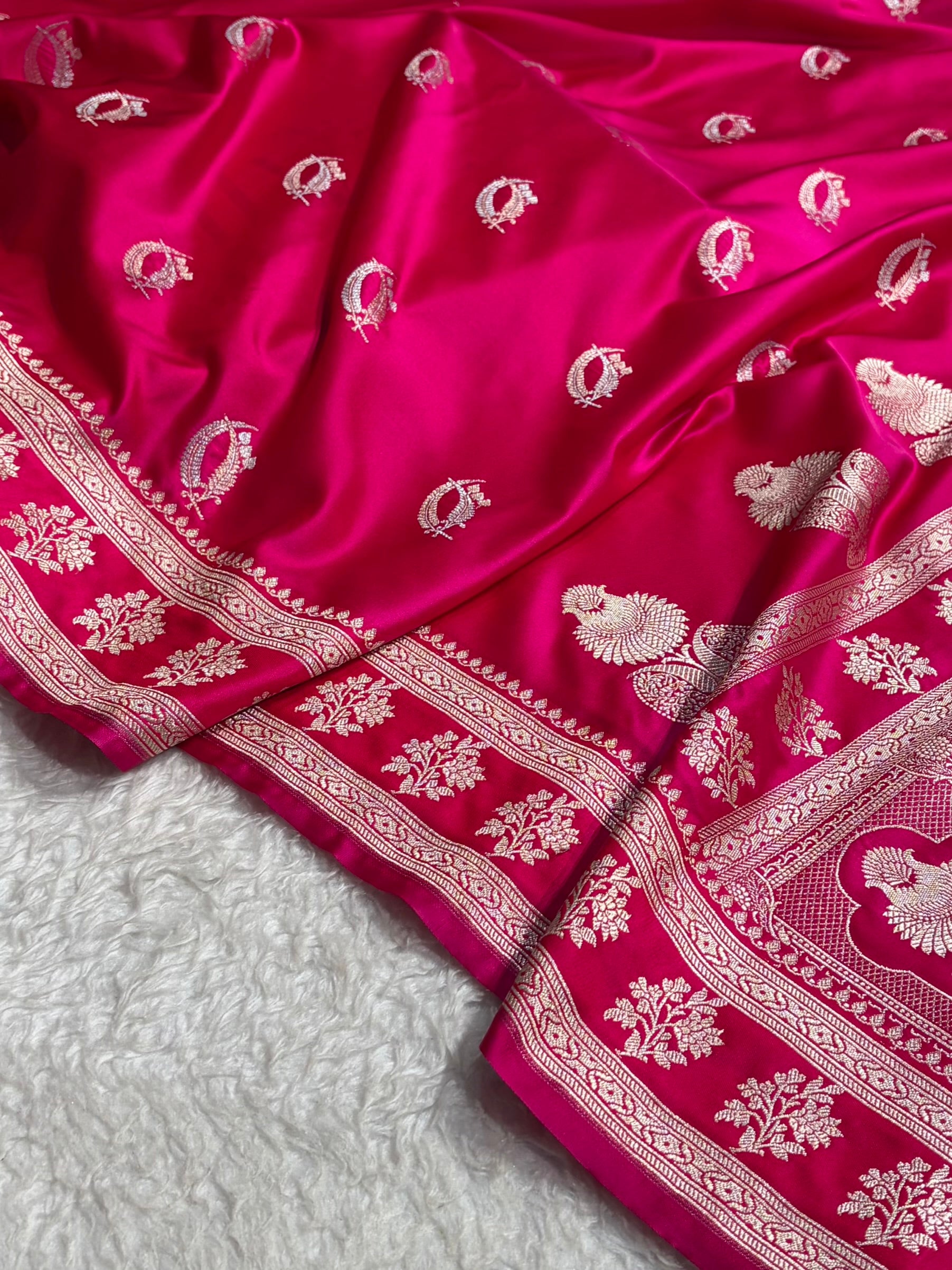 Cross Rani Shades Banarasi Boota Pattern Floral Mashru Silk Saree MSM-112