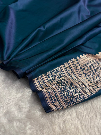 Banarasi Plain Peacock Shades With Minakari Pallu Mashru Silk Saree MS82