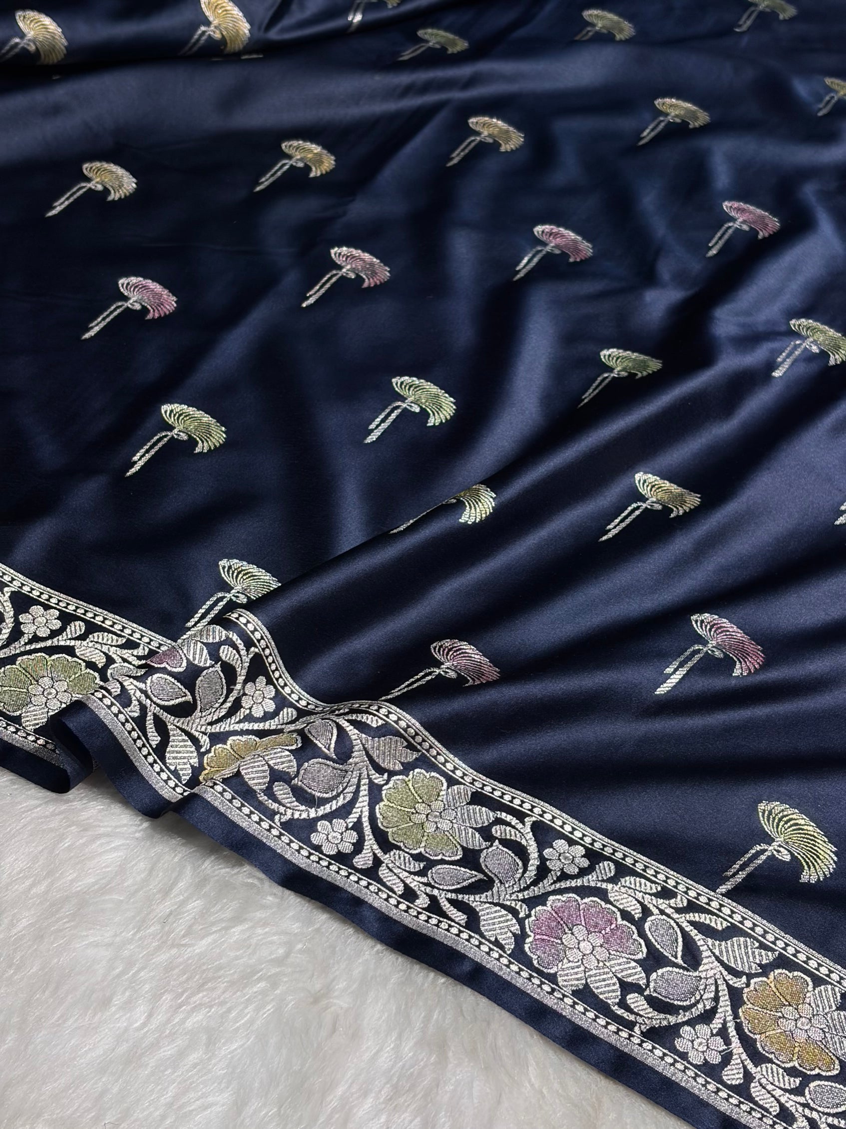 Navy Blue Shades Banarasi Minakari Floral Booti Mashru Silk Saree MS55