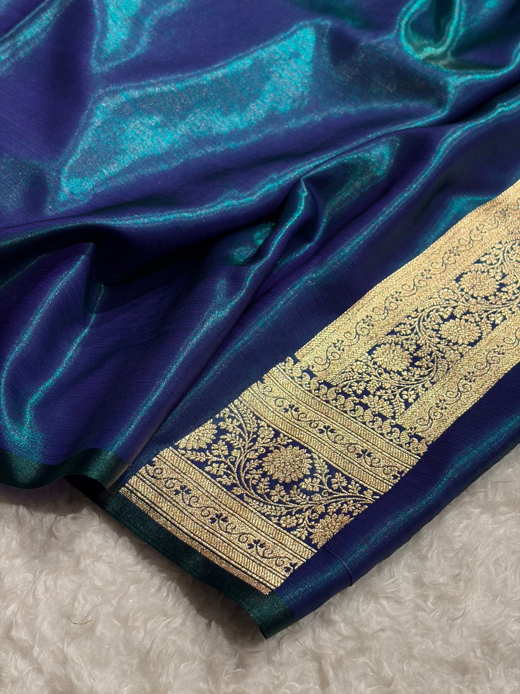 Peacock Shades Cross Pattern Banarasi Satin Silk Saree SS39