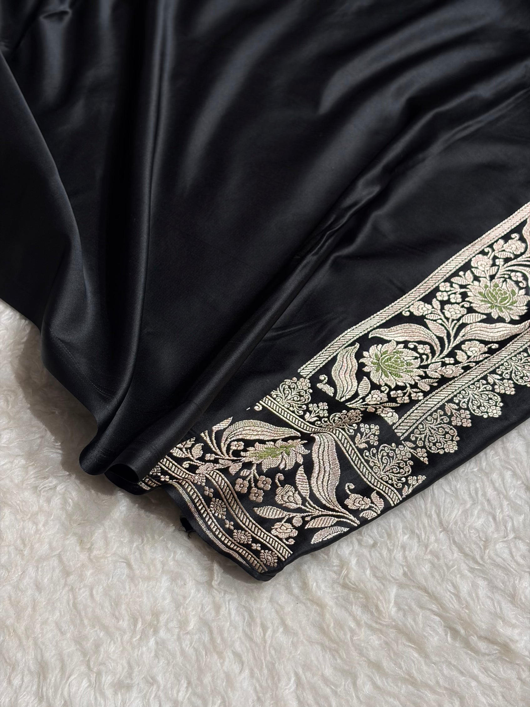 Black Shades Banarasi Boota Pattern Minakari Floral Mashru Silk Saree MSM-121