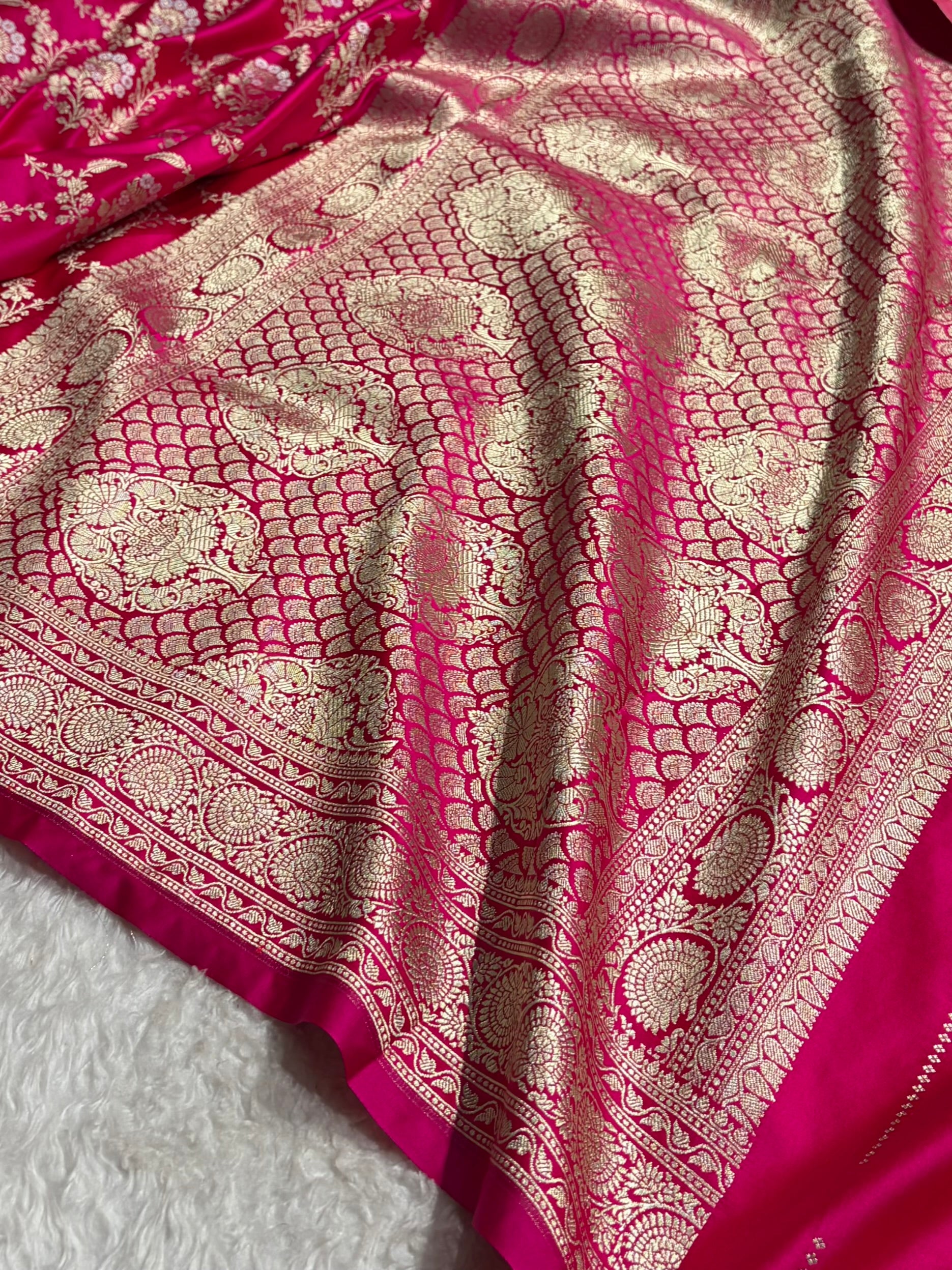 Banarasi Satin Katan Saree With Minakari Jaal Pattern in Cross Rani Shades SK126