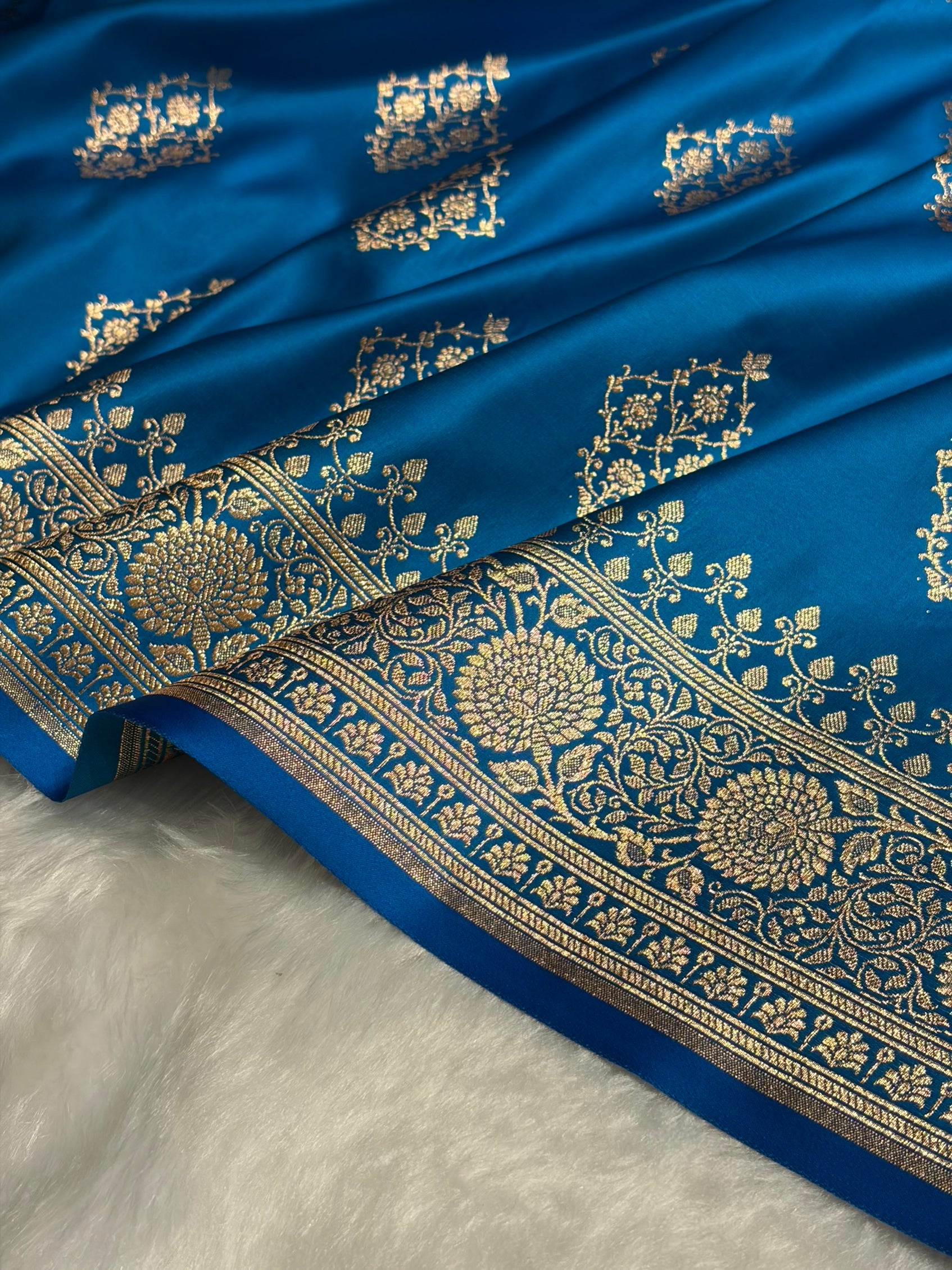 Firozi Floral Boota Satin Katan Silk saree SK35