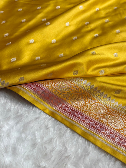 Mustard Shades With Contrast Border Booti Mashru Silk Saree MS79