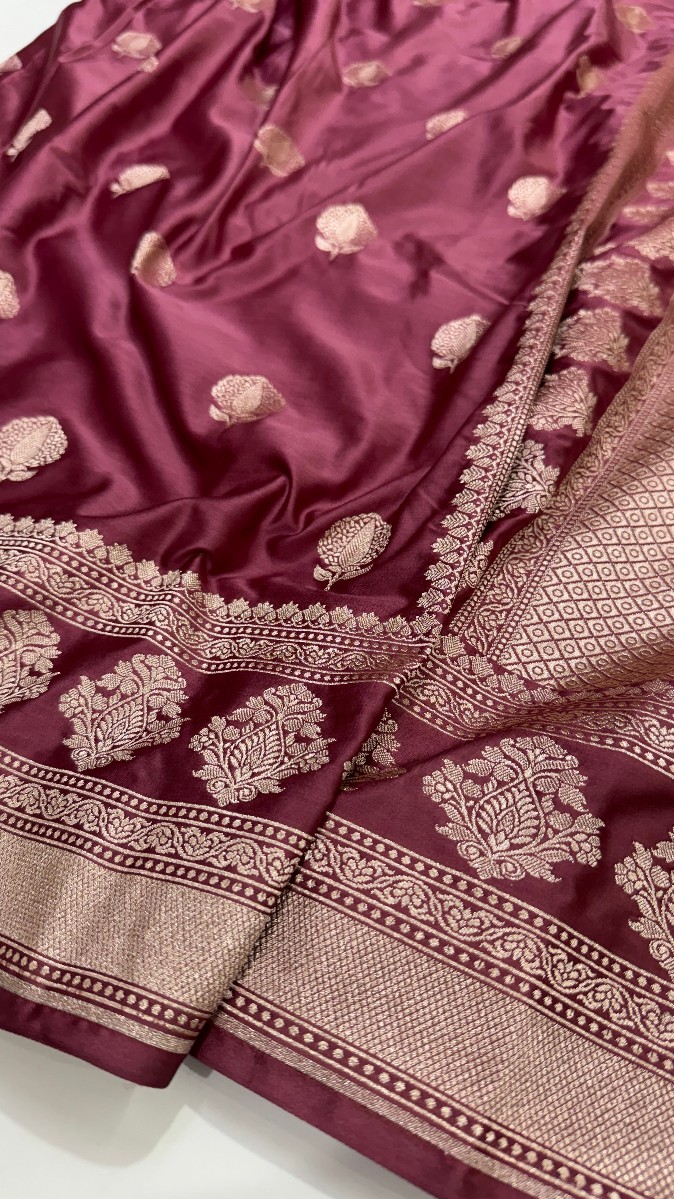 Banarasi Boota Mauve Mashru Silk Saree