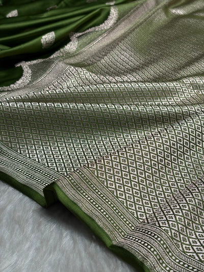 Mehendi Green Shades Scallop Mashru Silk Saree MCS20