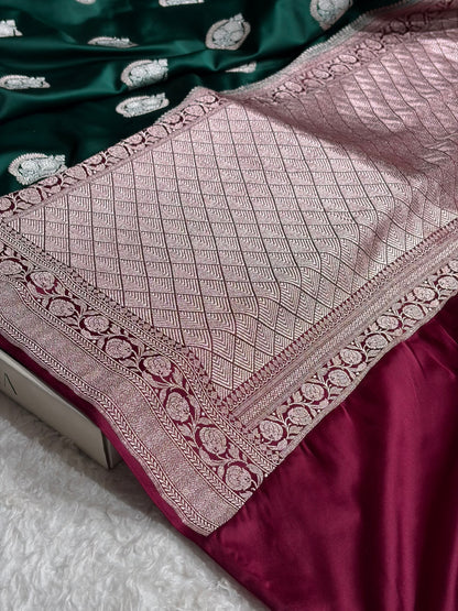 Banarasi Contrast Bottle Green  With Garnet Minakari Boota Mashru Silk Saree MS35