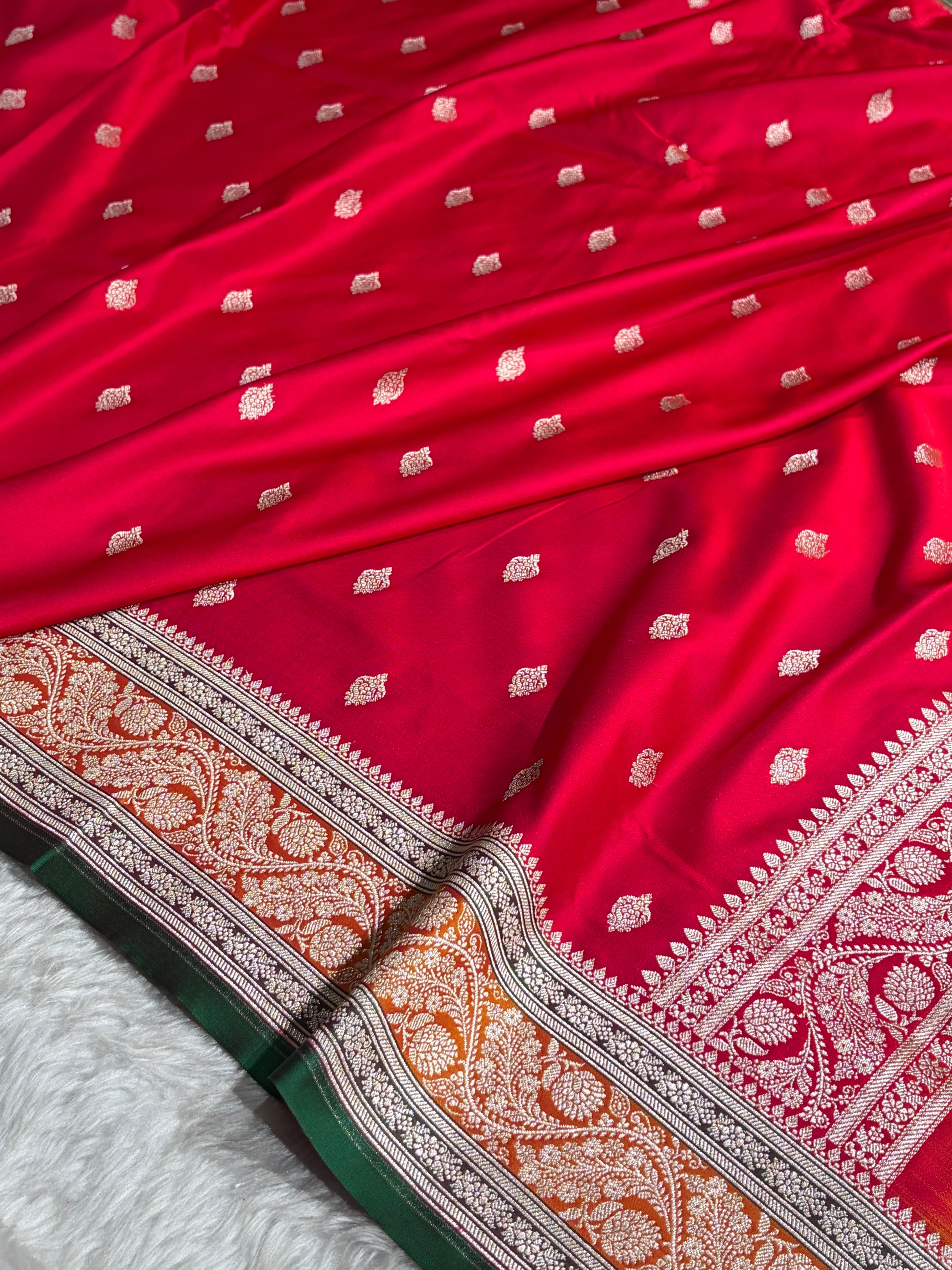 Banarasi Cross Red With Contrast Mustard Floral Border Mashru Silk Saree MSM-101