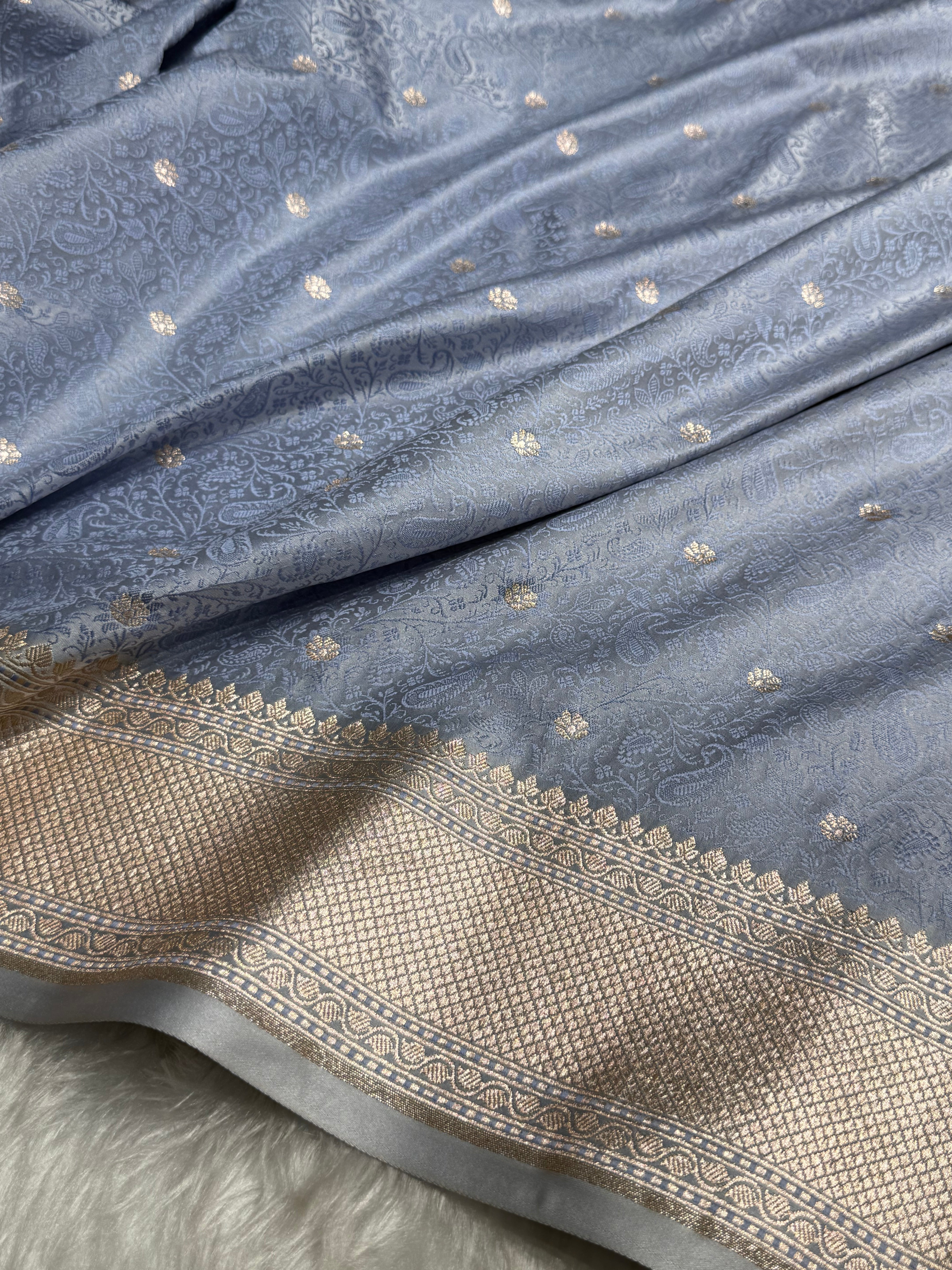 Light Nile Blue Shades Tanchoi Motif Mashru Silk Saree