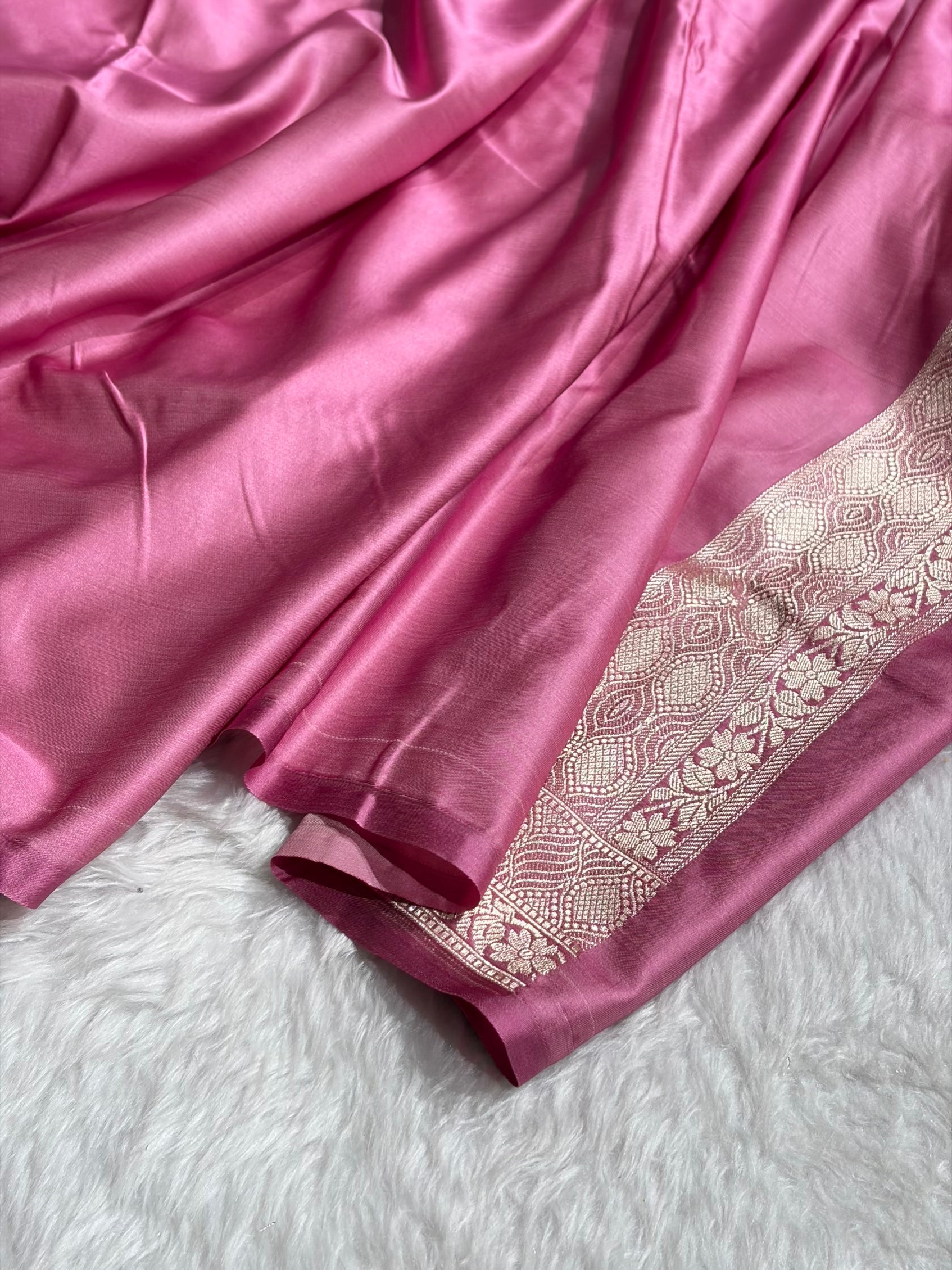 Mauve Shades Tanchoi Motif Mashru Silk Saree MST-15