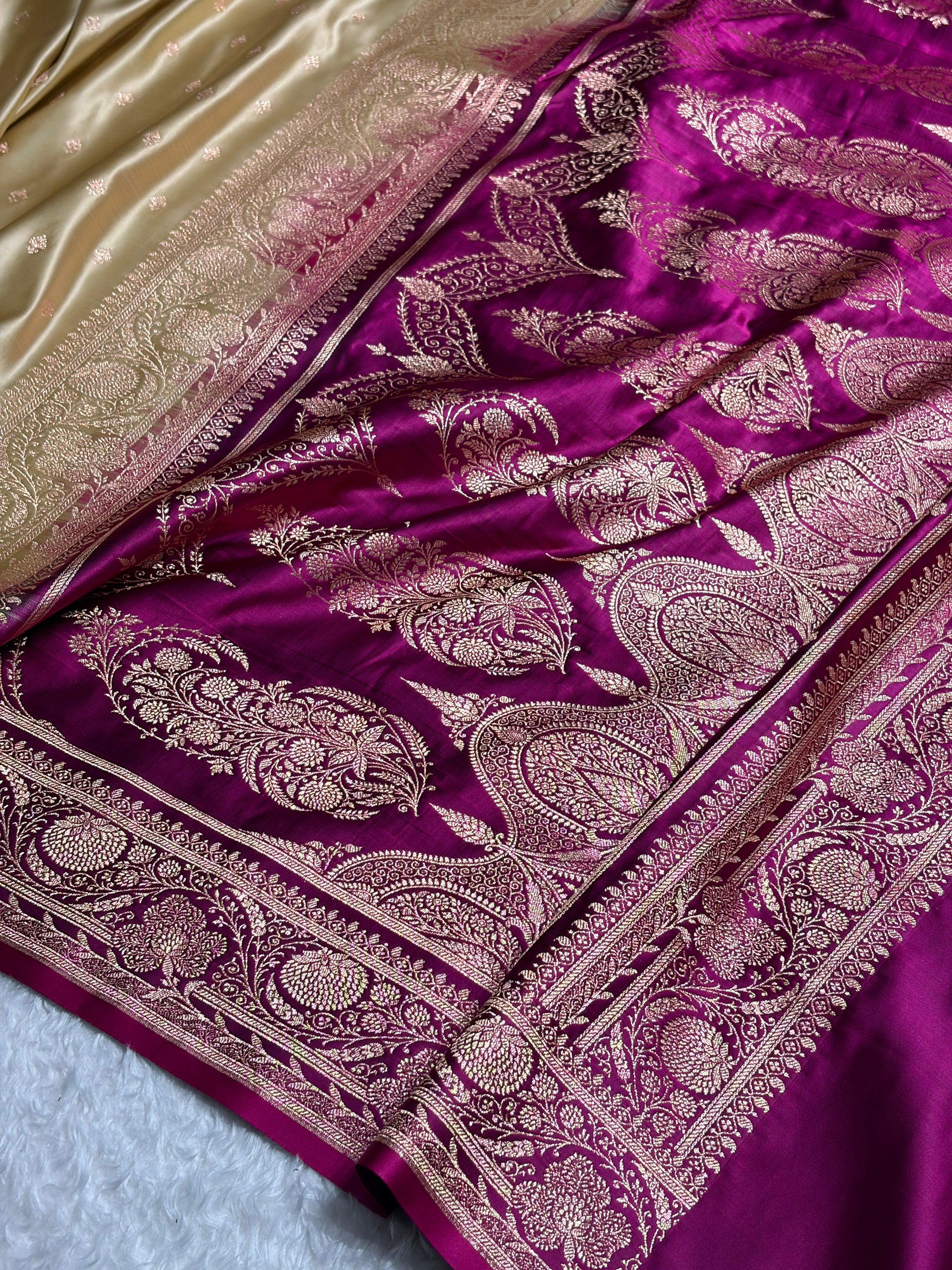 Banarasi Satin Katan Saree Floral Booti Pattern in Contrast Tusser / Rani Shades SK153