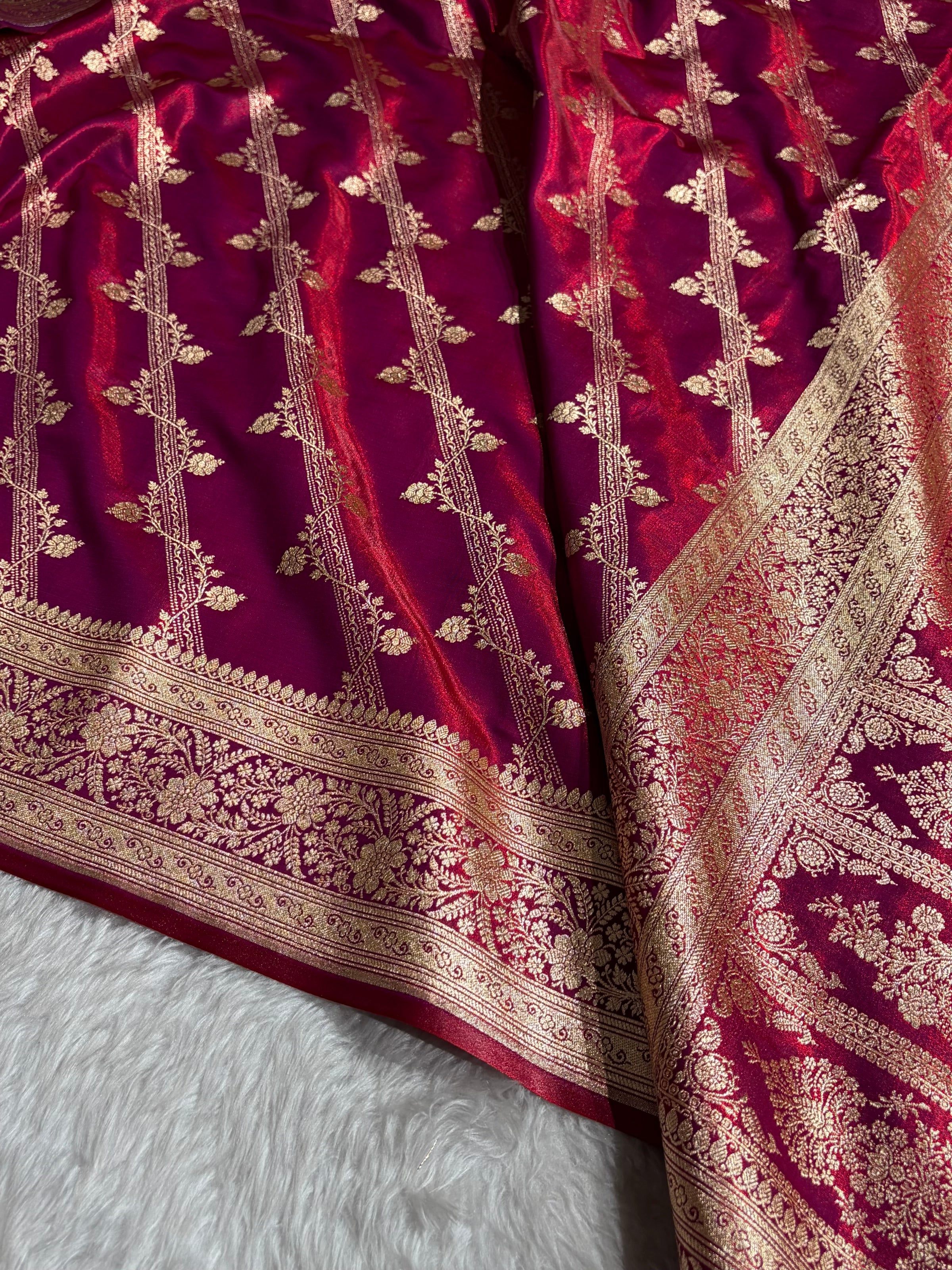 Magnetic Red Shades Cross Pattern Banarasi Satin Silk Saree SS50