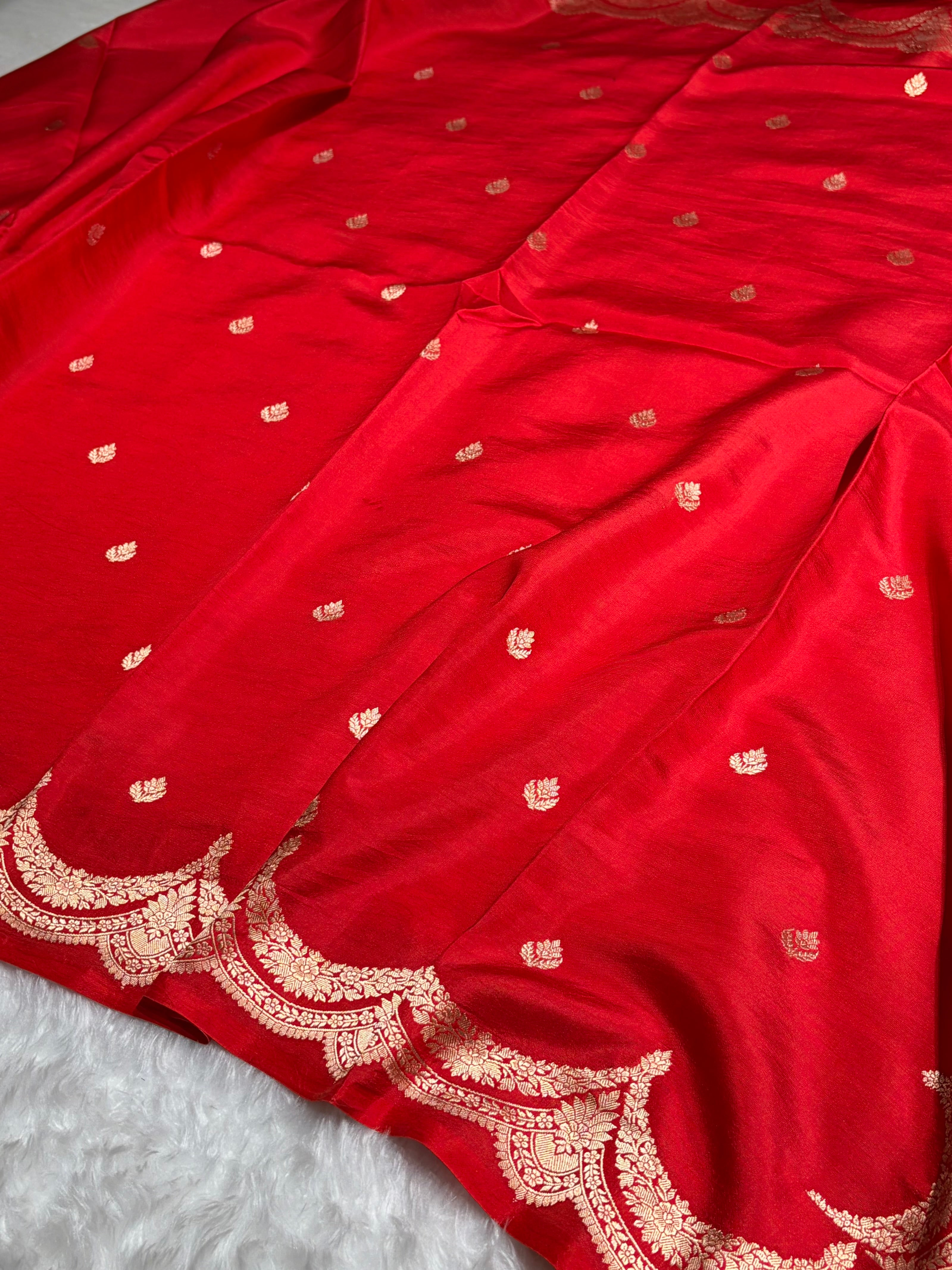 Red Shades Boota Handwoven Pure Katan Raw Mango Silk RM-19